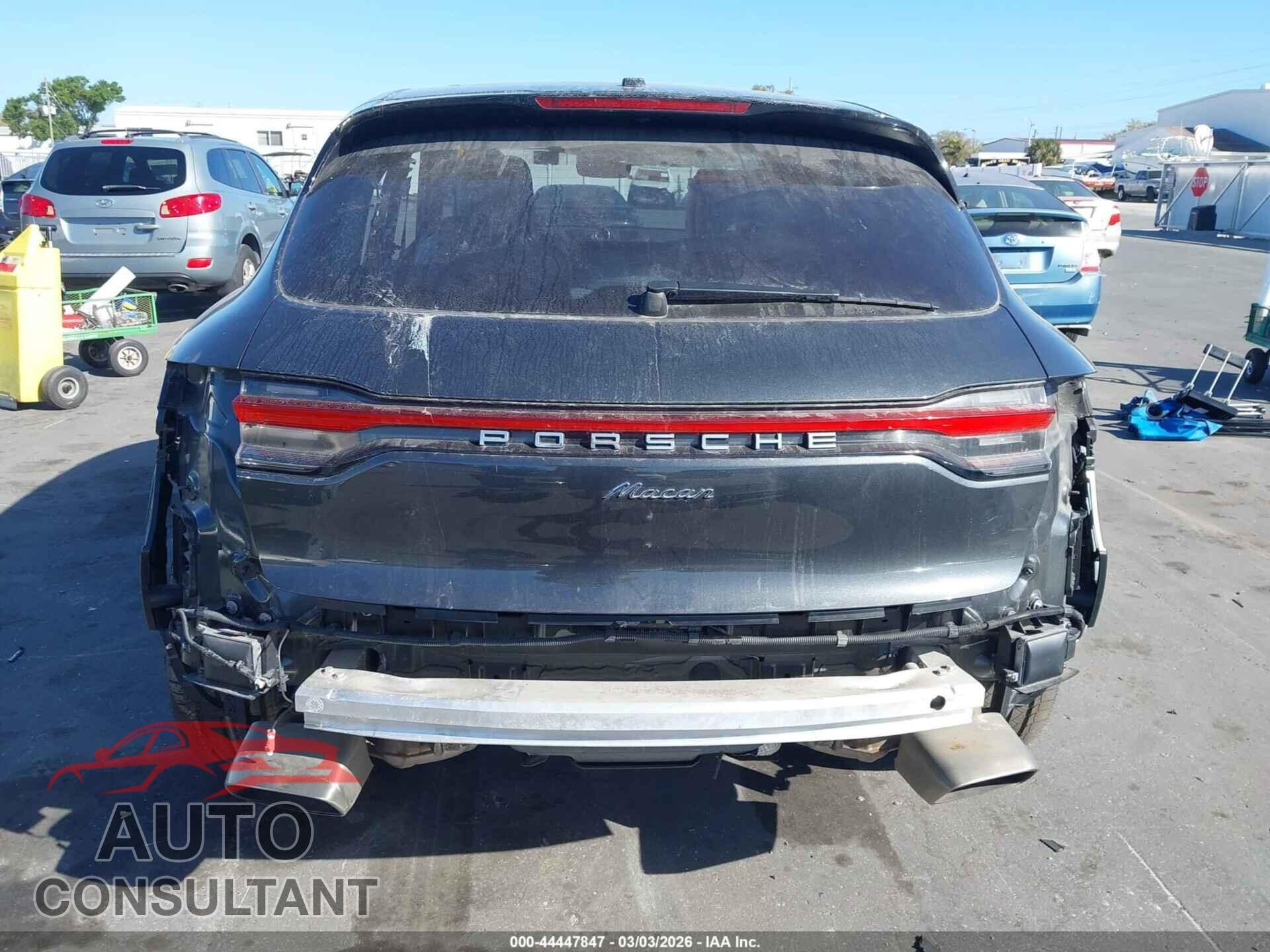 PORSCHE MACAN 2021 - WP1AA2A57MLB01076