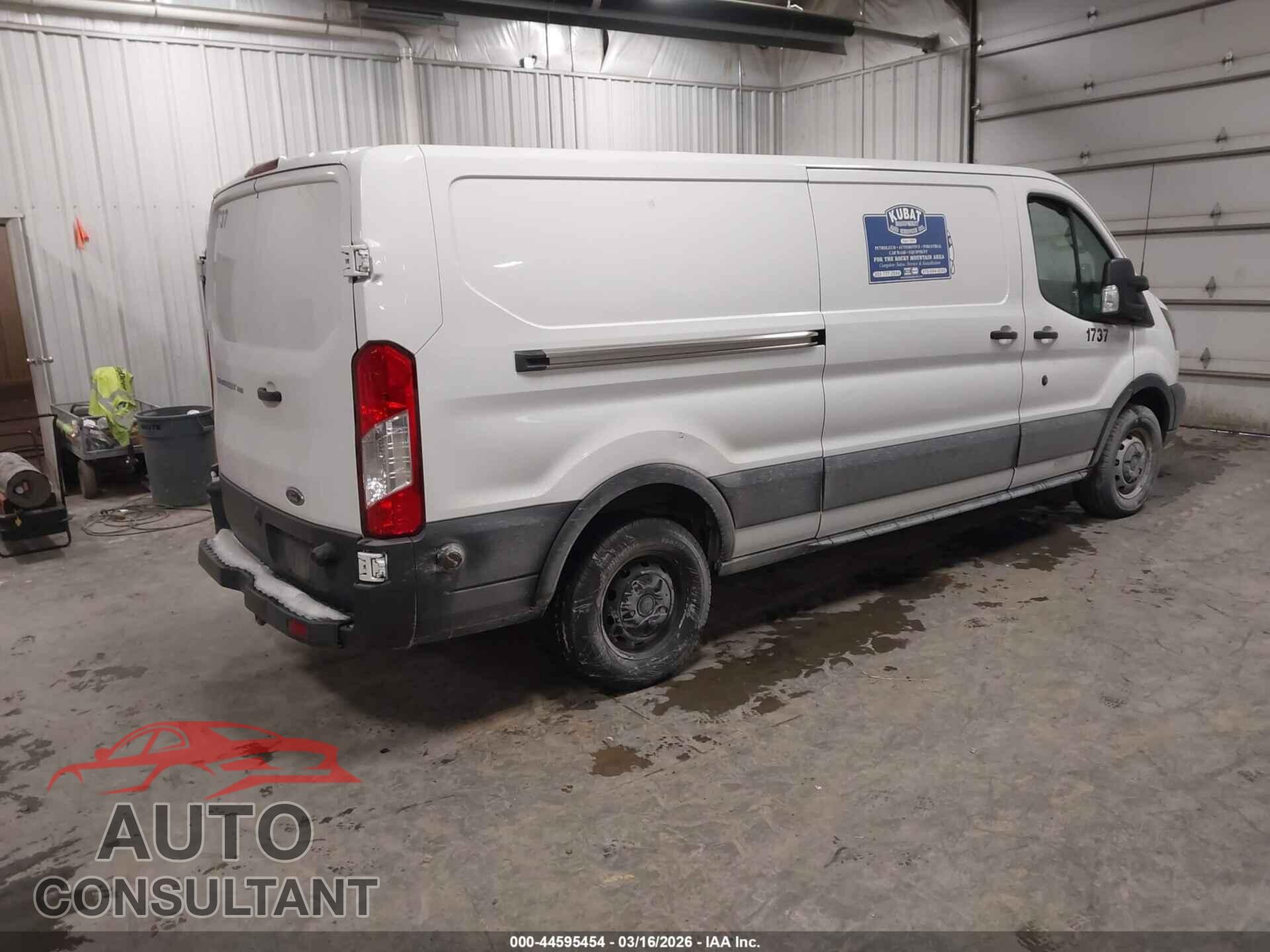 FORD TRANSIT-150 2017 - 1FTYE2YM0HKB25586