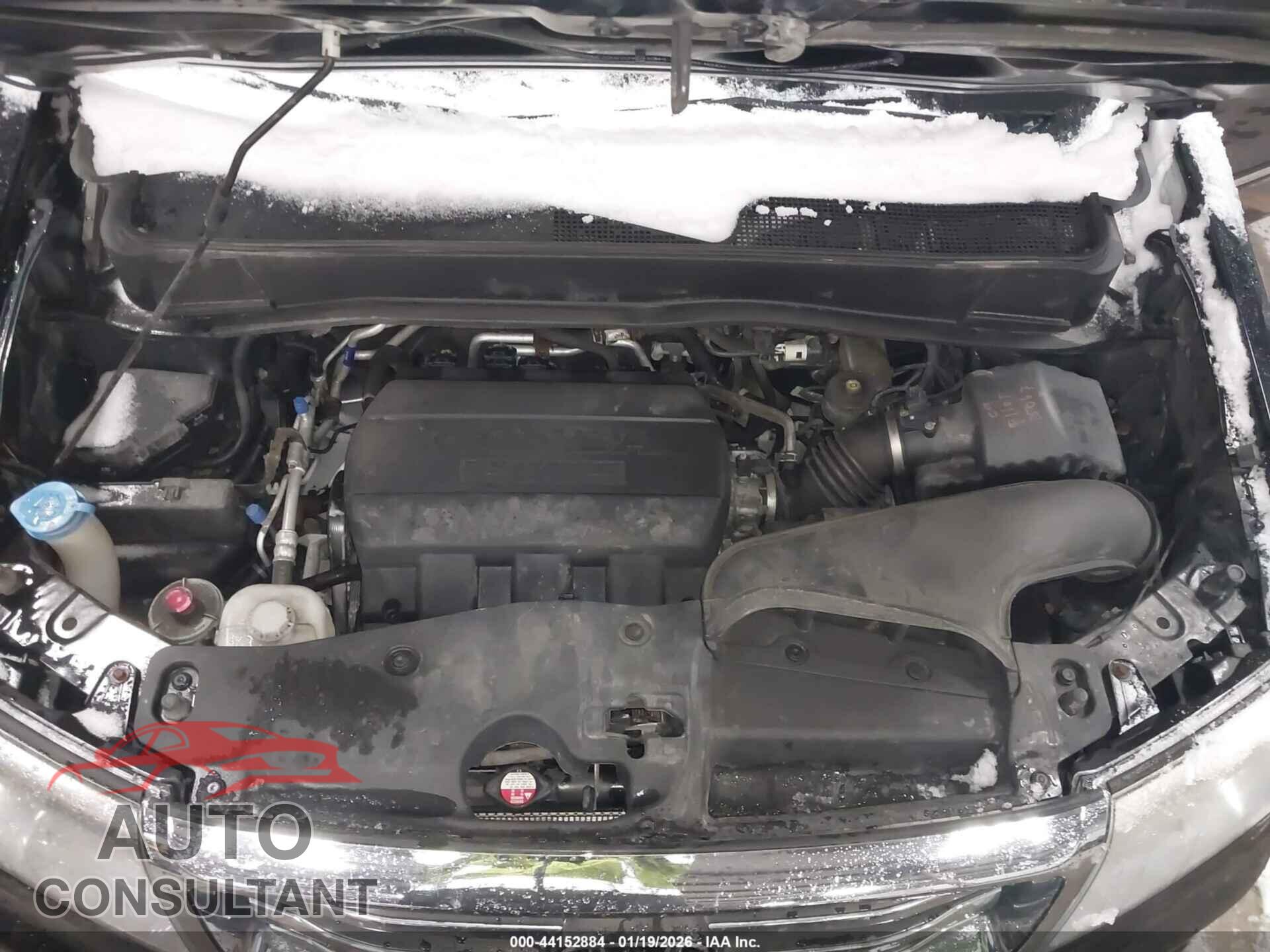 HONDA PILOT 2015 - 5FNYF4H96FB024812