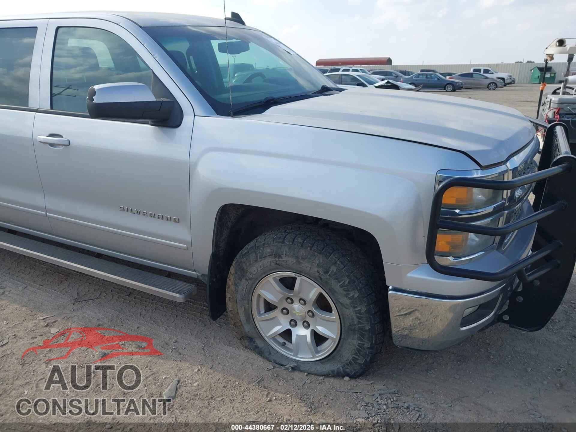 CHEVROLET SILVERADO 1500 2015 - 3GCUKREC6FG327770