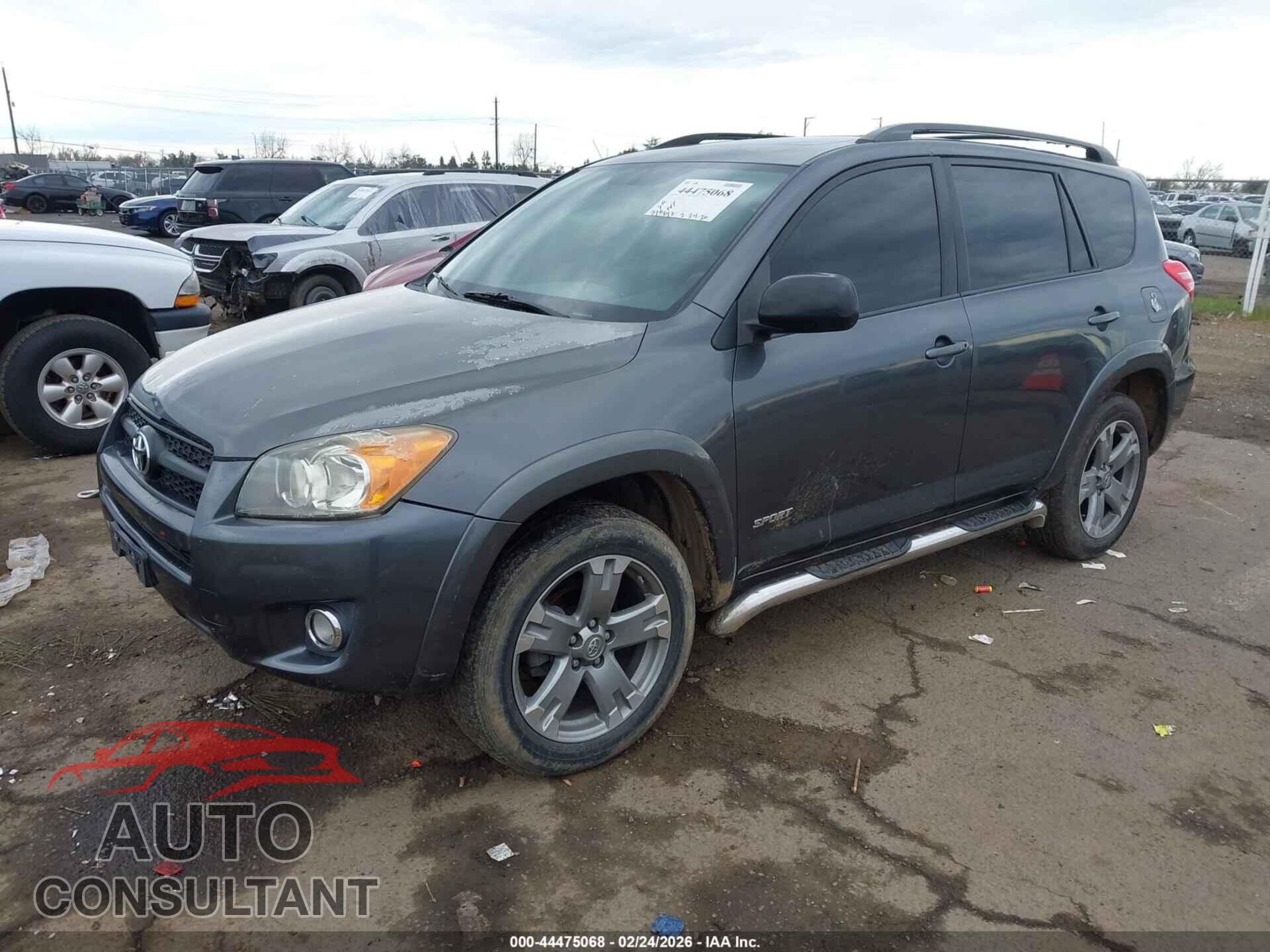 TOYOTA RAV4 2009 - JTMZF32V395000610