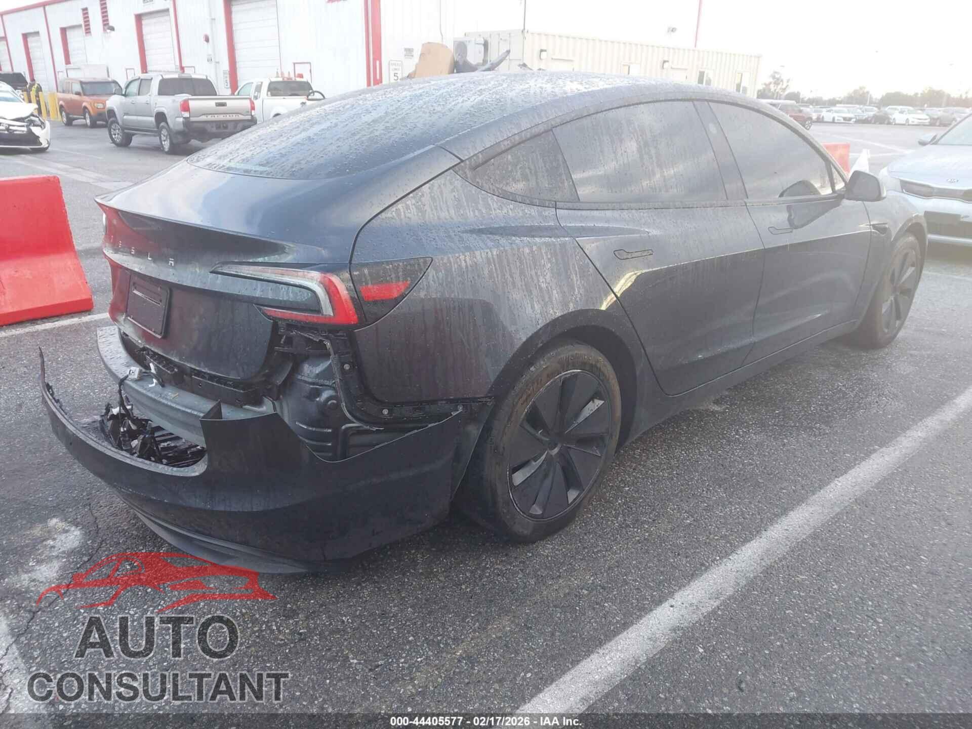 TESLA MODEL 3 2024 - 5YJ3E1EA2RF746891