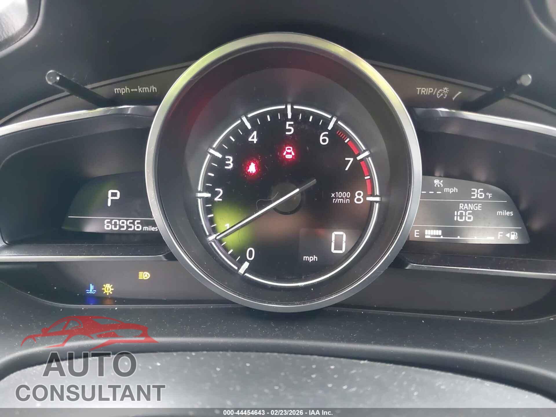 MAZDA MAZDA3 2017 - JM1BN1W34H1101632