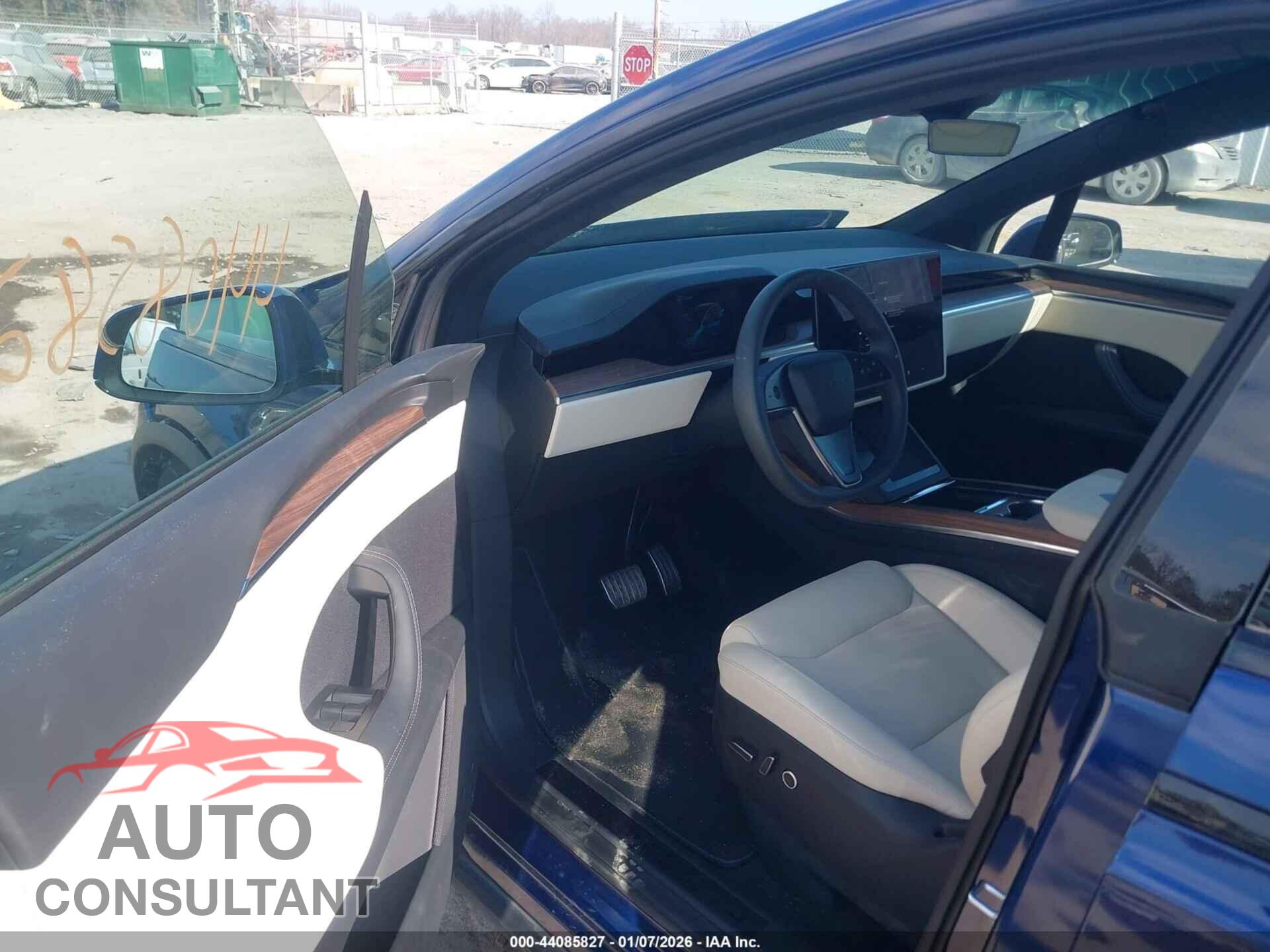 TESLA MODEL X 2024 - 7SAXCBE57RF458853