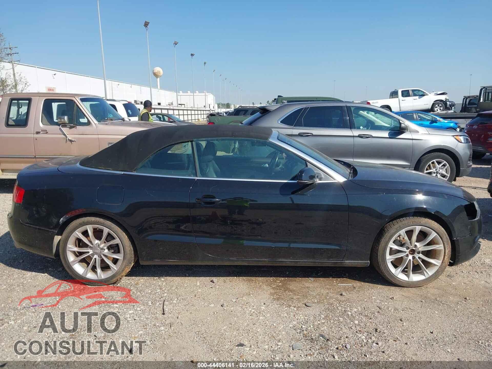 AUDI A5 2013 - WAULFAFH8DN006682