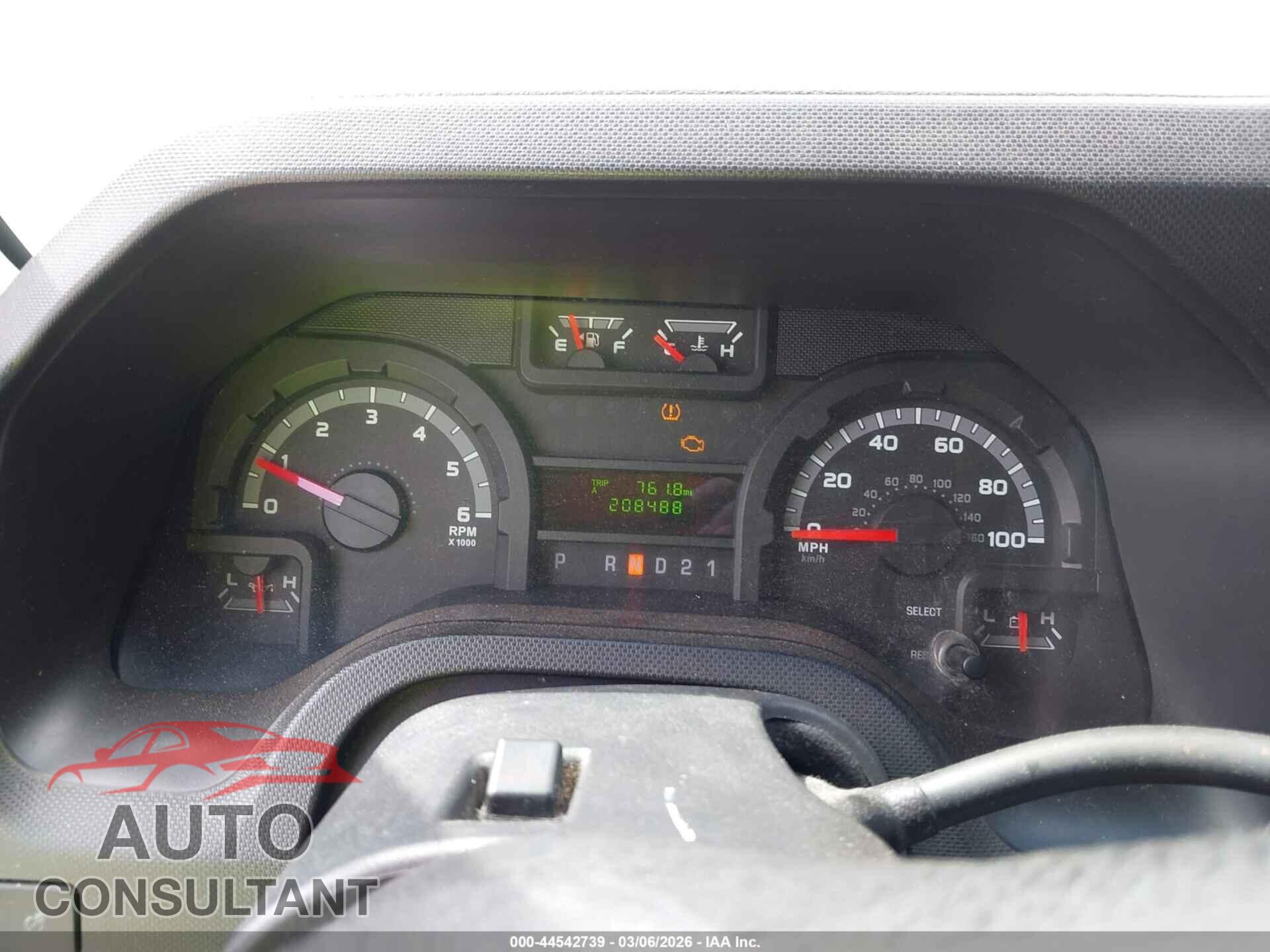 FORD E-350 SUPER DUTY 2013 - 1FBSS3BL7DDA49372