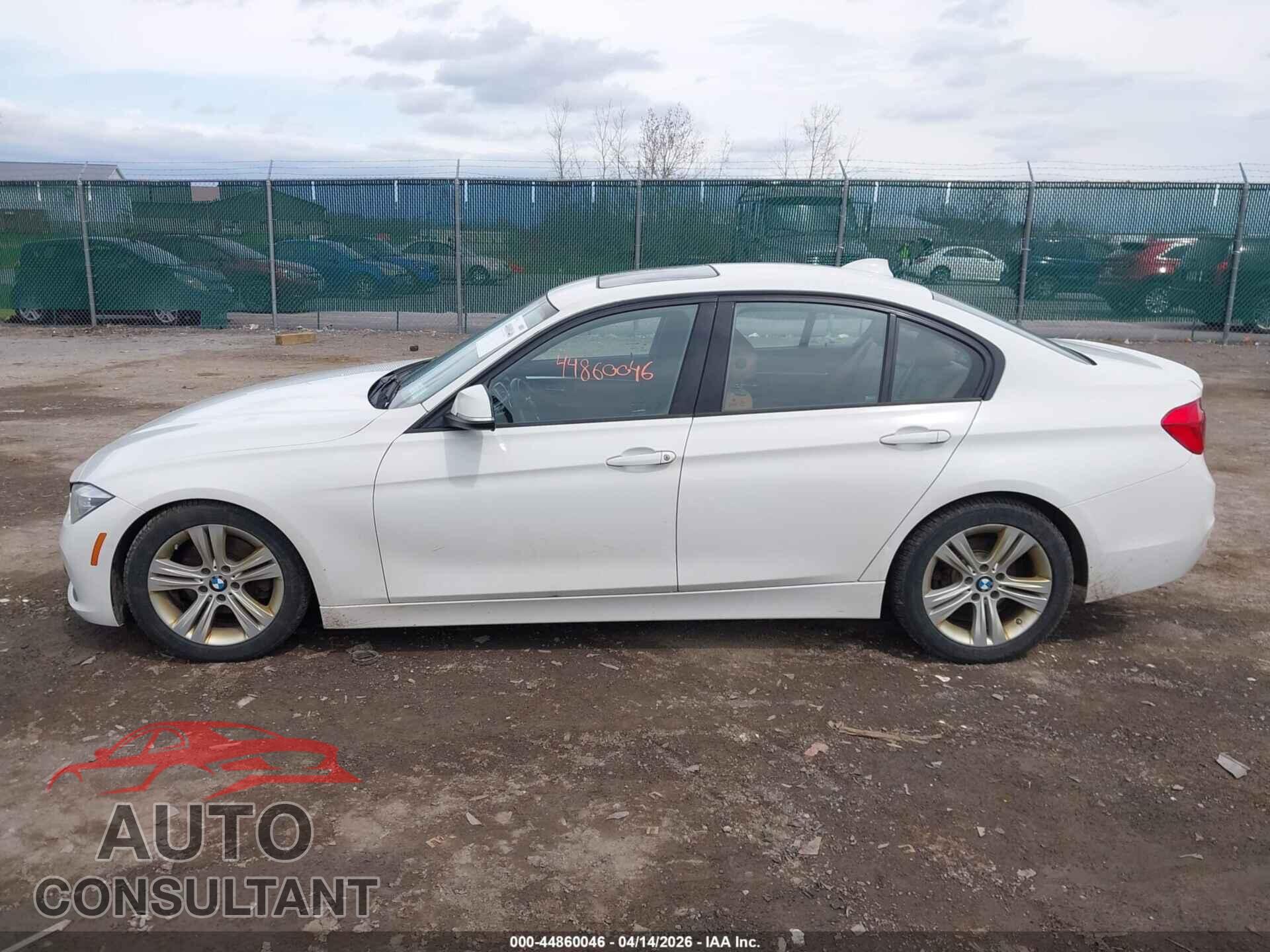 BMW 328I 2016 - WBA8E3G56GNU03126
