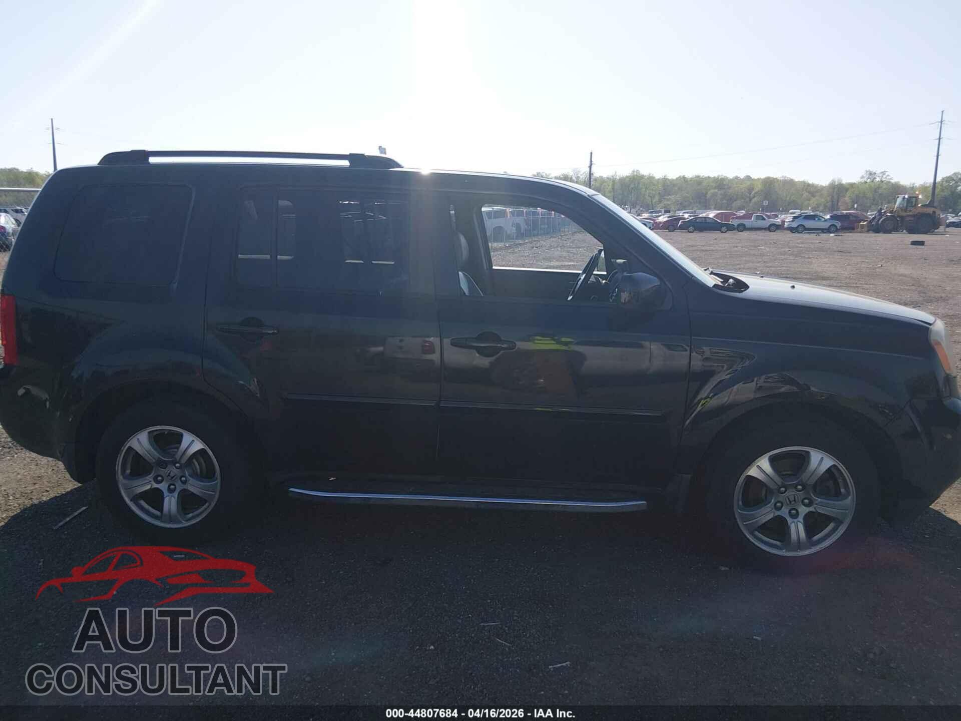 HONDA PILOT 2012 - 5FNYF4H50CB033482