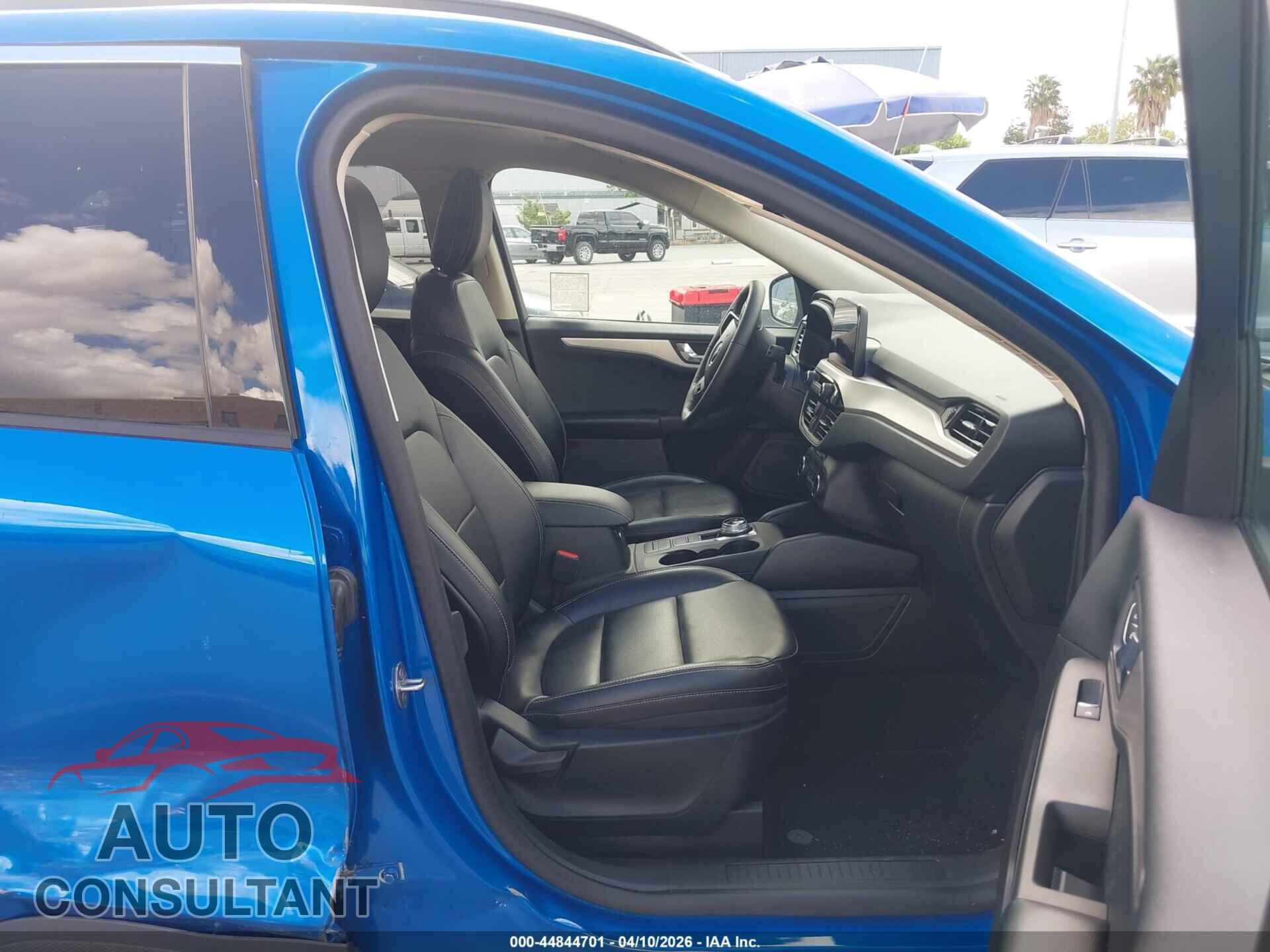 FORD ESCAPE 2020 - 1FMCU0H60LUA57916