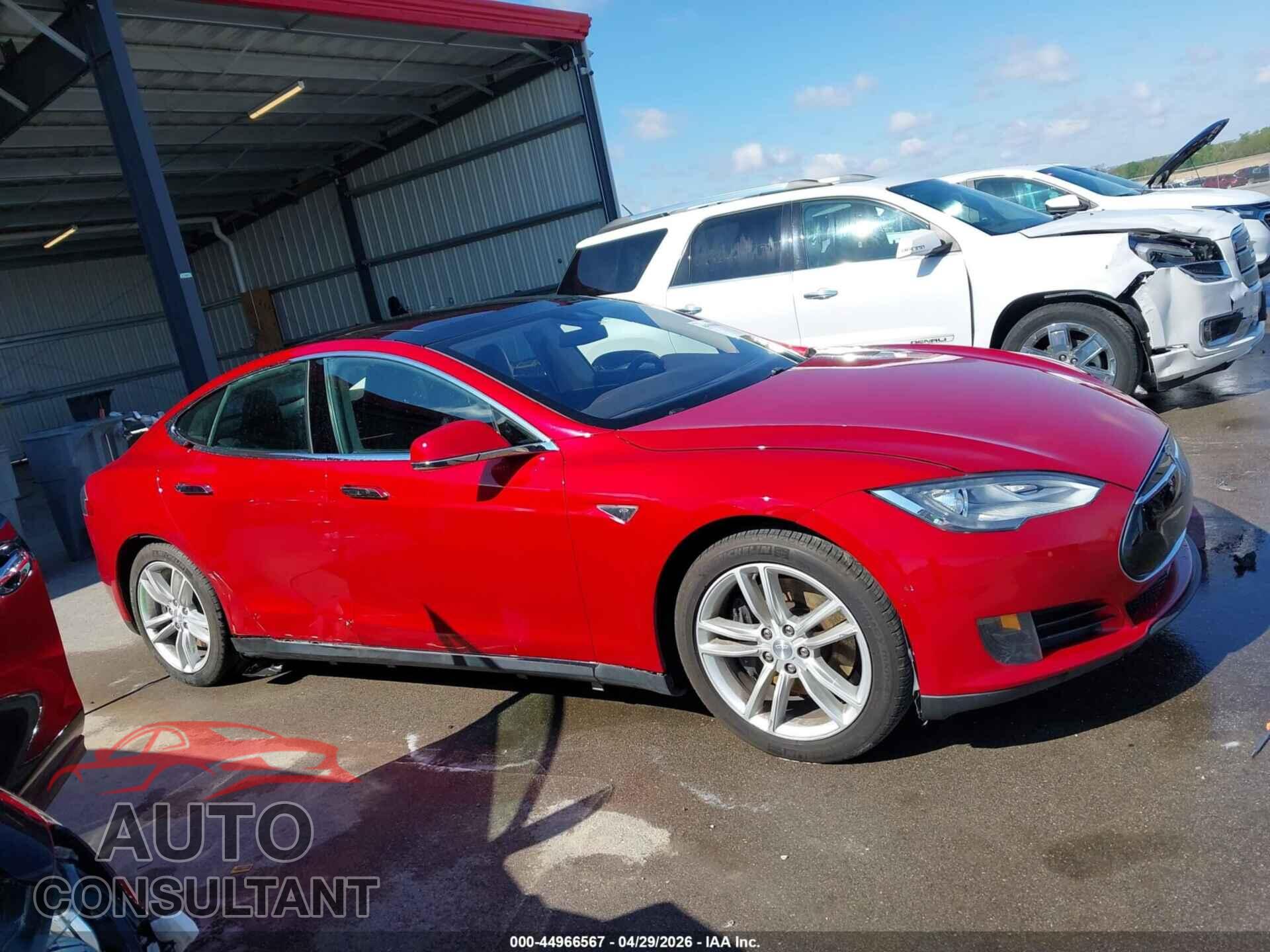 TESLA MODEL S 2016 - 5YJSA1E19GF120095