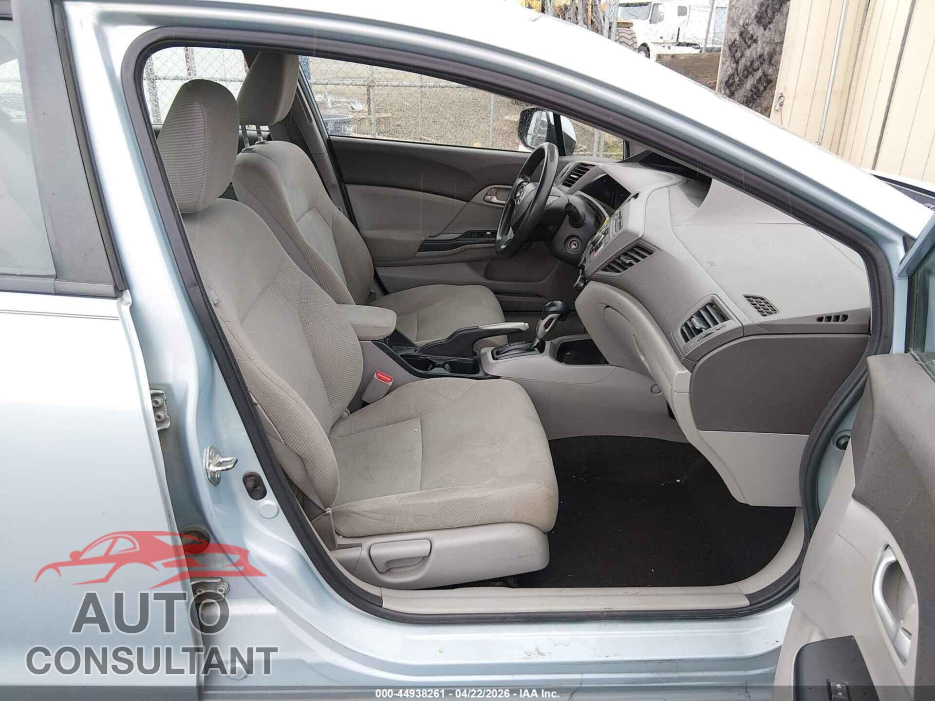 HONDA CIVIC 2012 - 2HGFB2F53CH522271