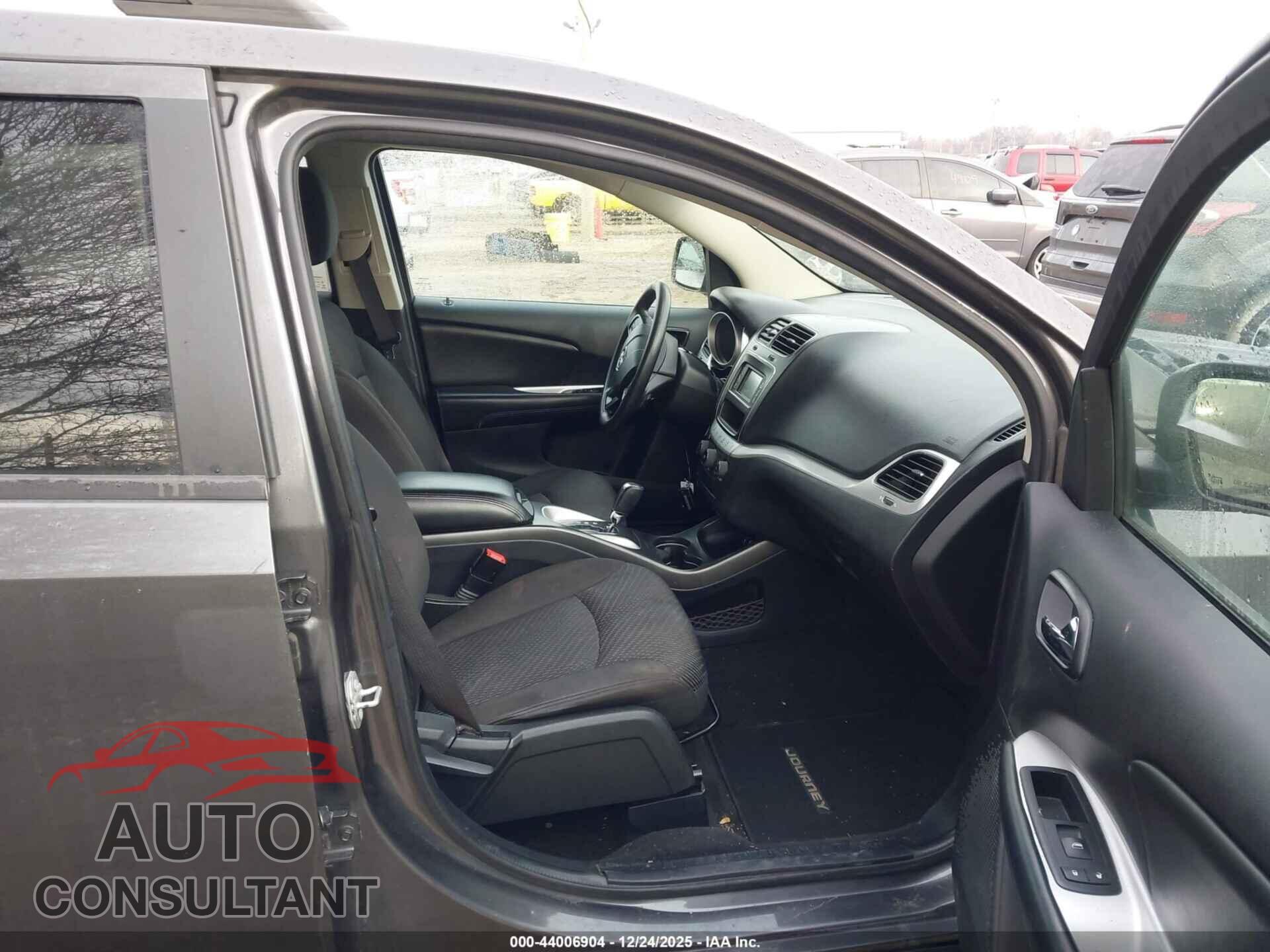 DODGE JOURNEY 2017 - 3C4PDCBG7HT526543