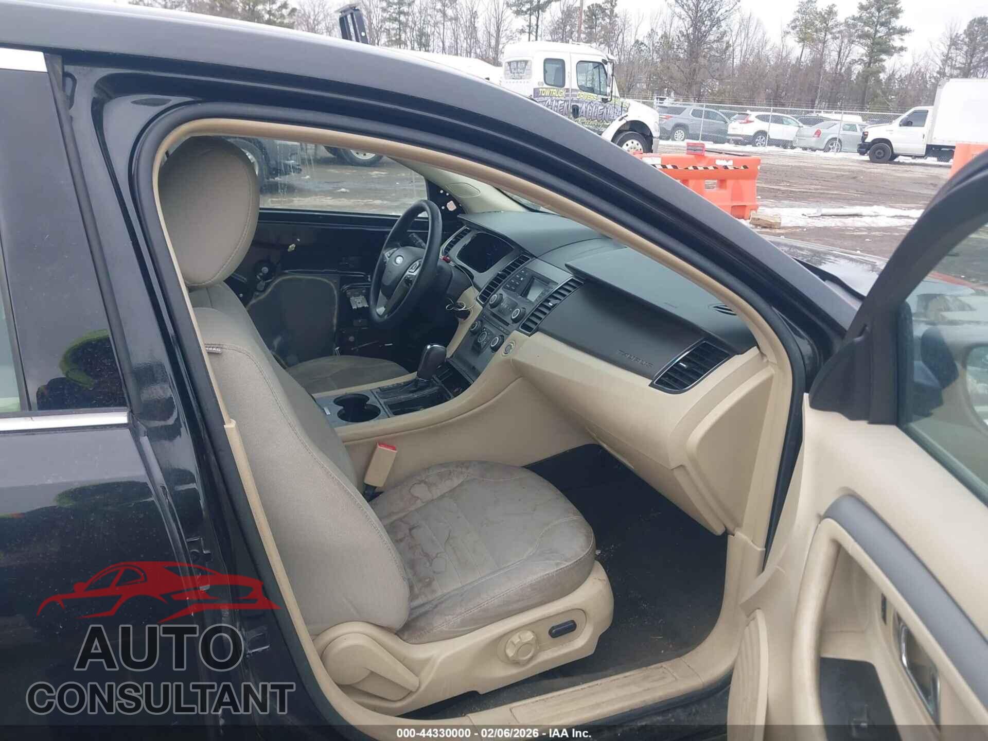 FORD TAURUS 2015 - 1FAHP2D89FG204201