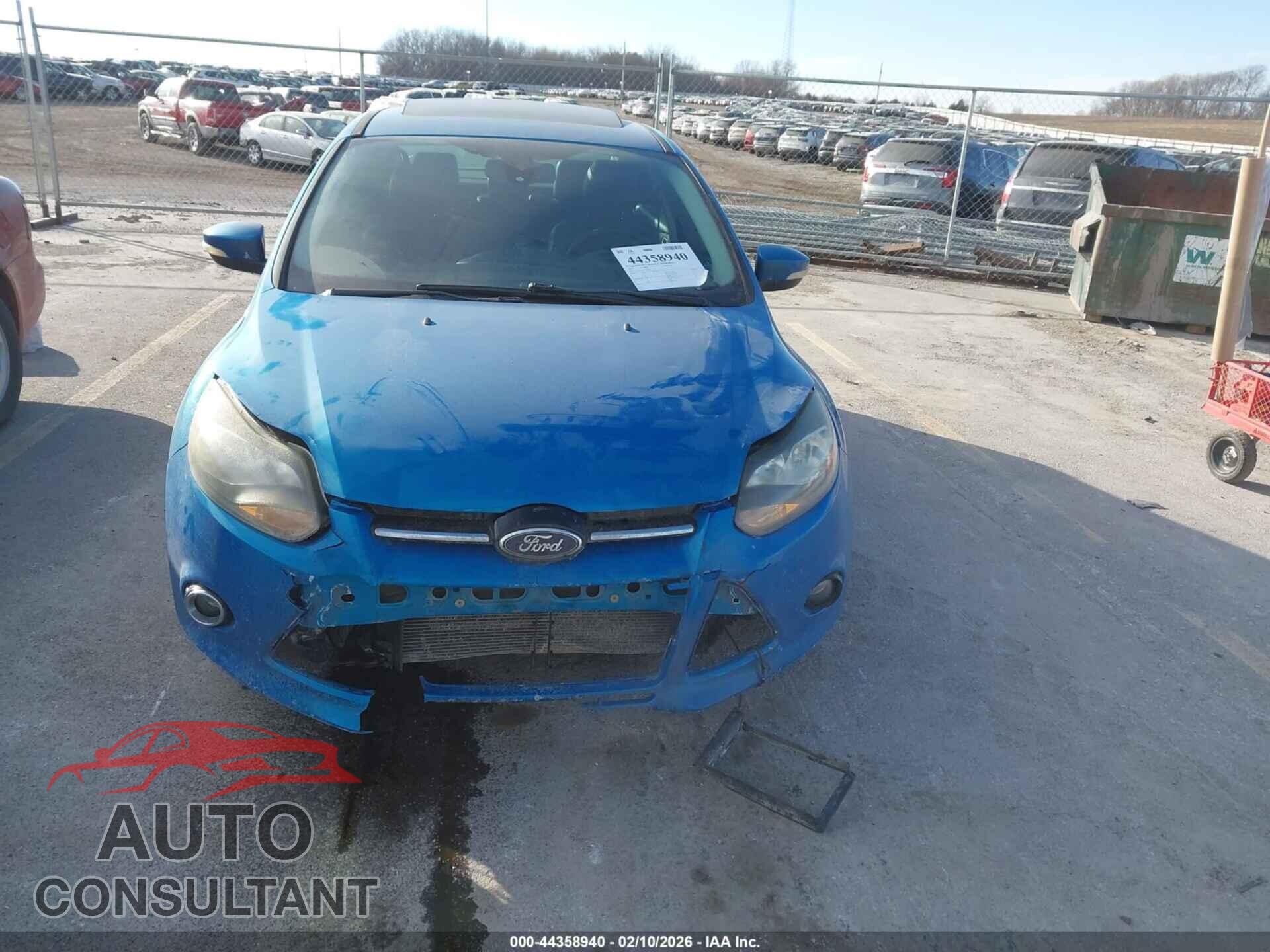 FORD FOCUS 2012 - 1FAHP3J26CL336809