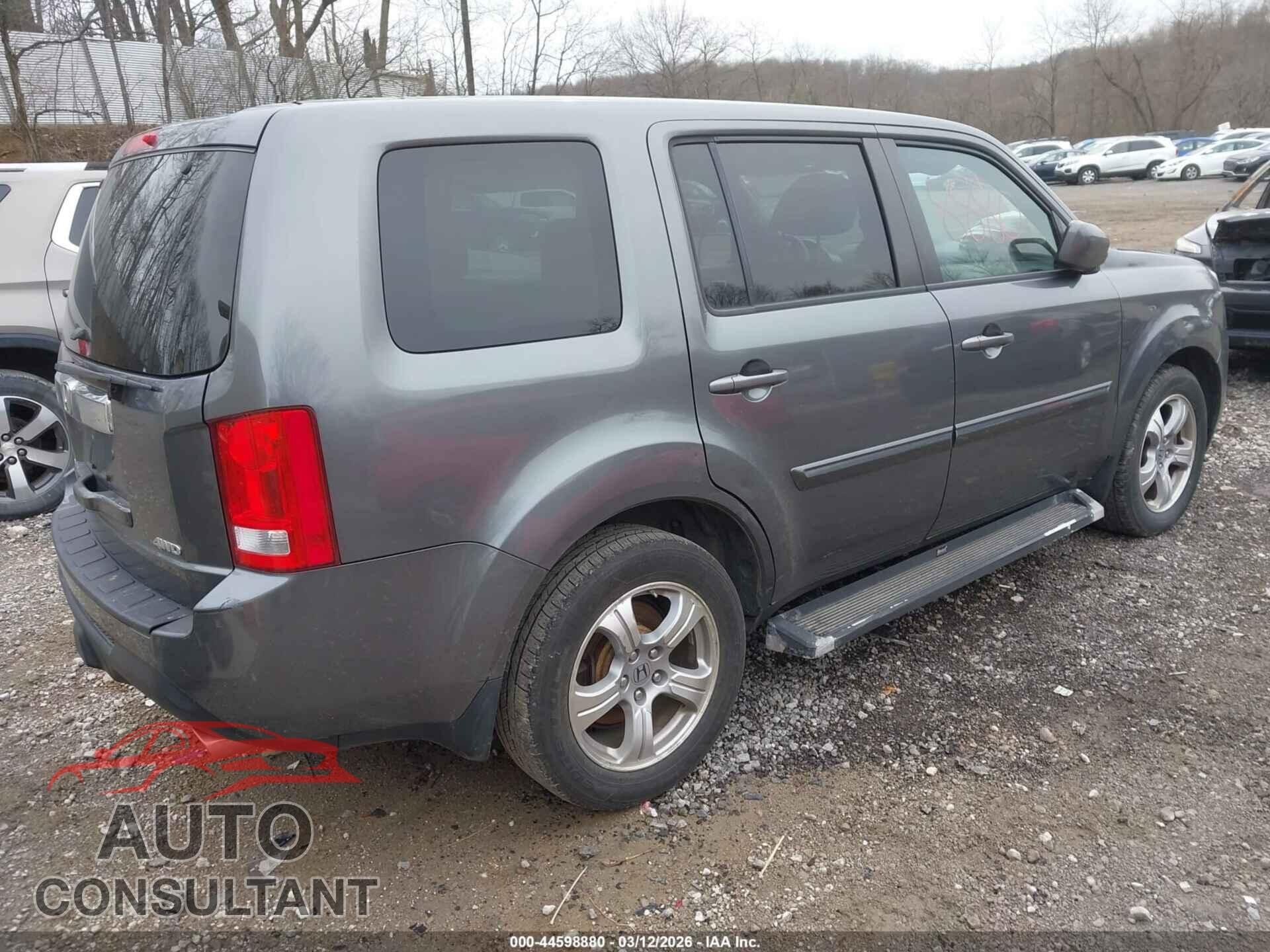 HONDA PILOT 2013 - 5FNYF4H51DB010522