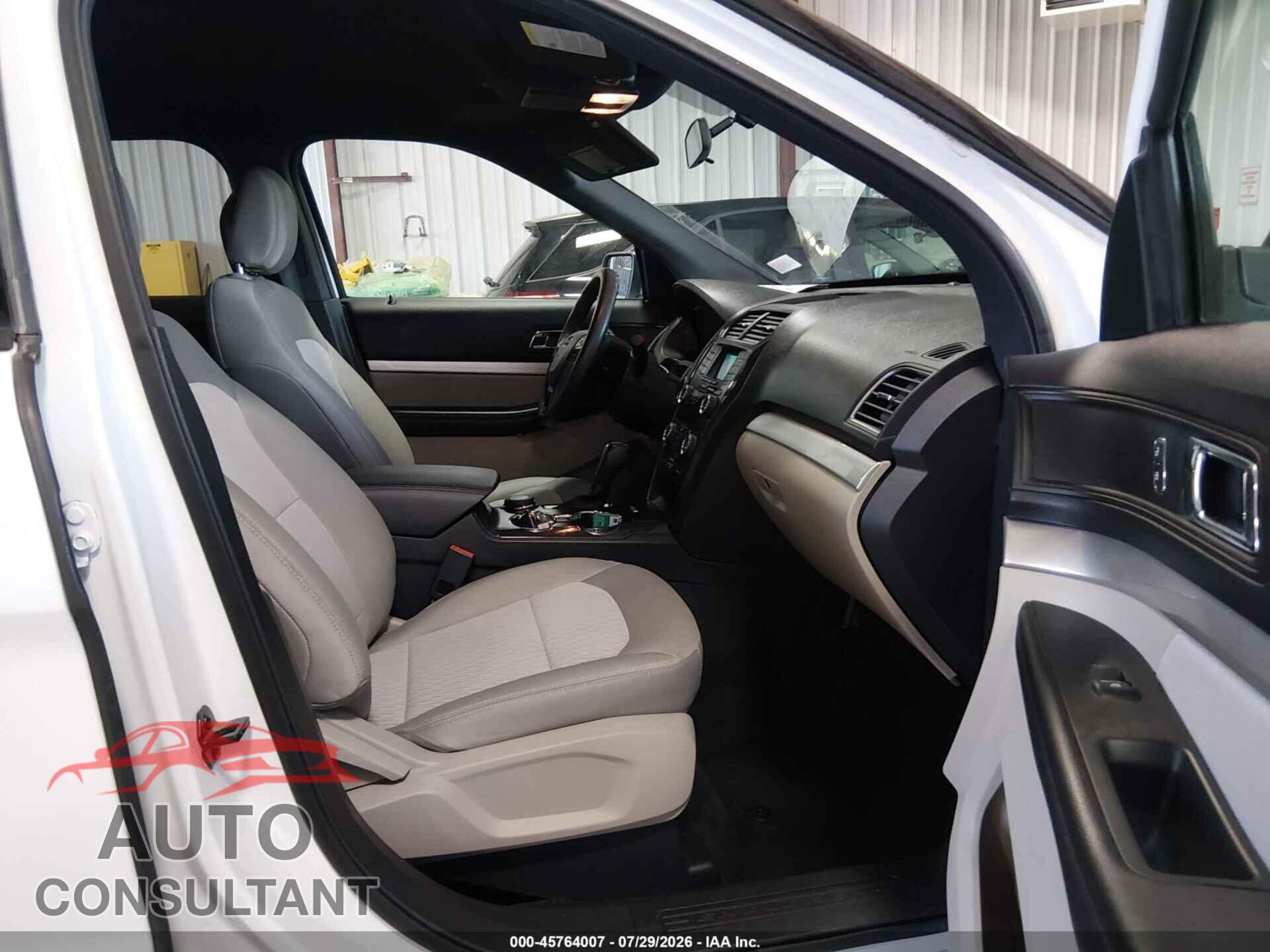 FORD EXPLORER 2018 - 1FM5K8B84JGB95249
