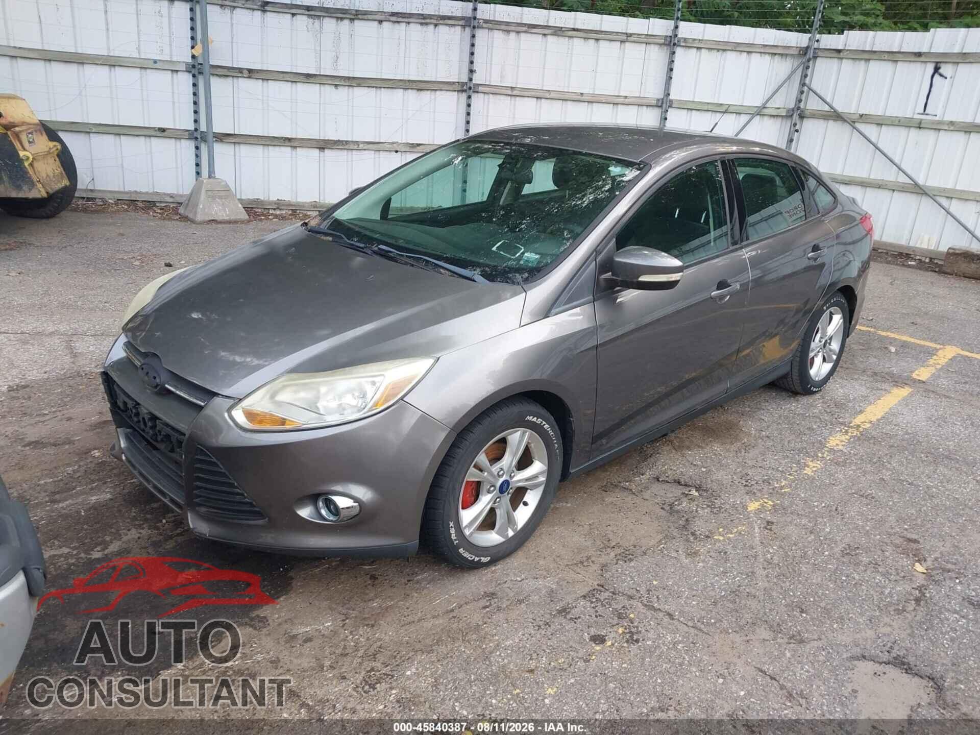 FORD FOCUS 2014 - 1FADP3F26EL272989