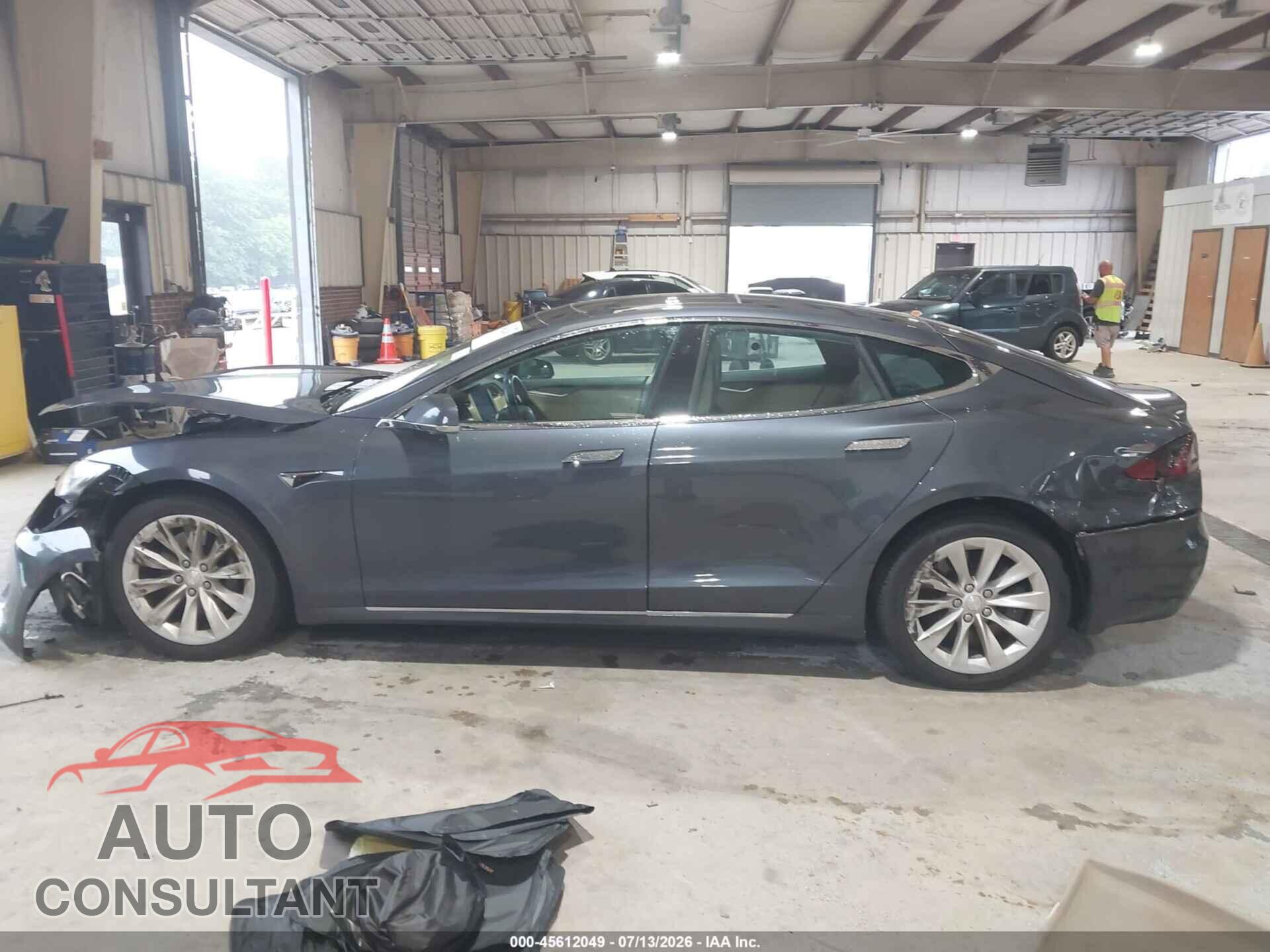 TESLA MODEL S 2018 - 5YJSA1E26JF269368