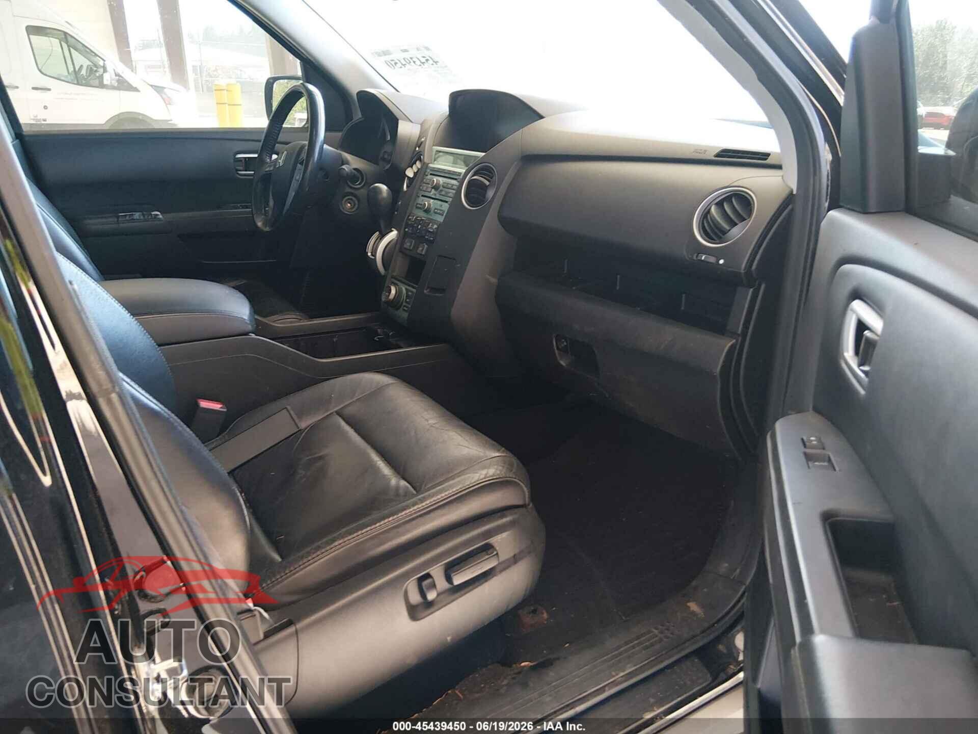 HONDA PILOT 2010 - 5FNYF4H92AB014352