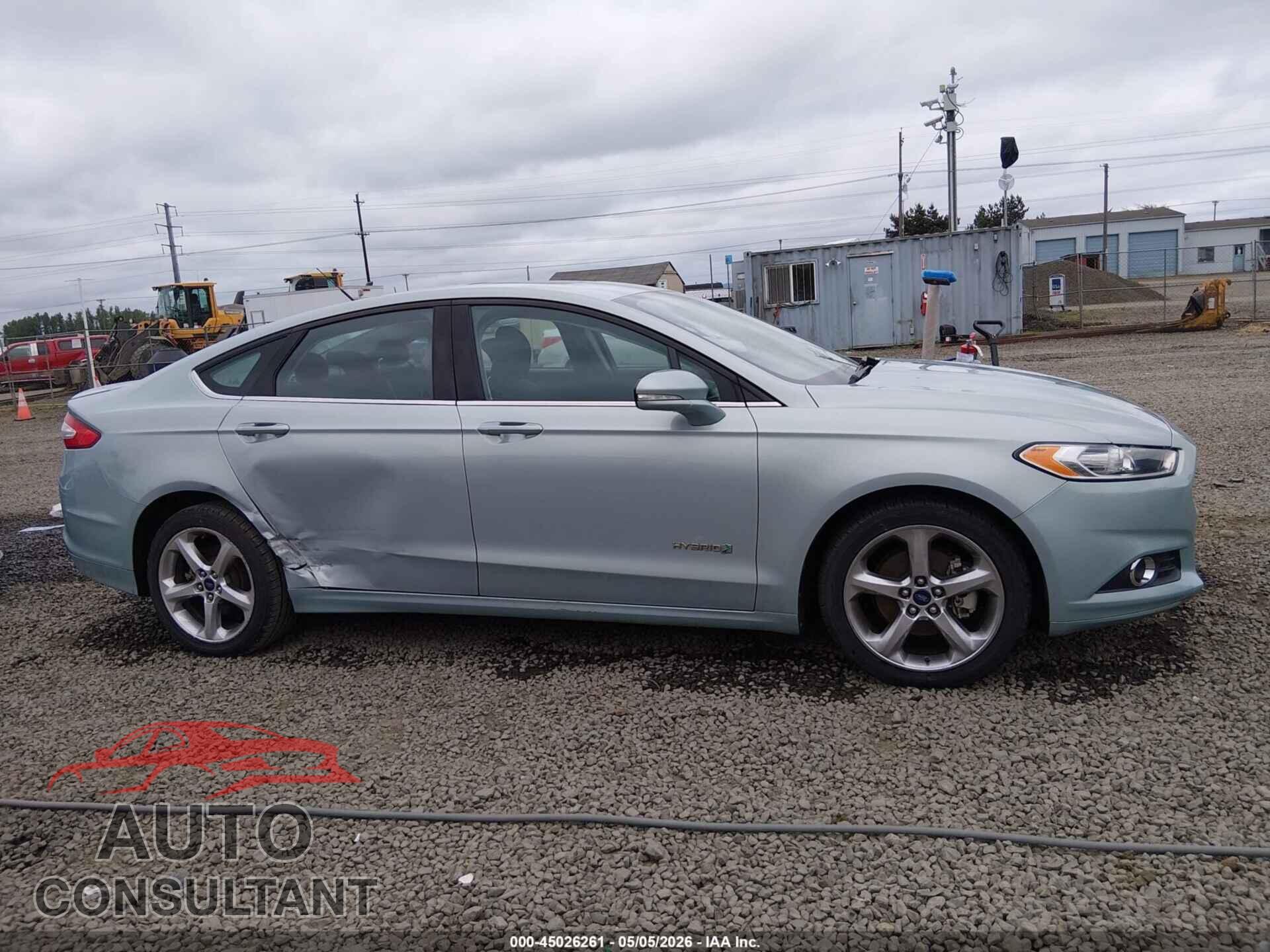 FORD FUSION HYBRID 2013 - 3FA6P0LU6DR380039