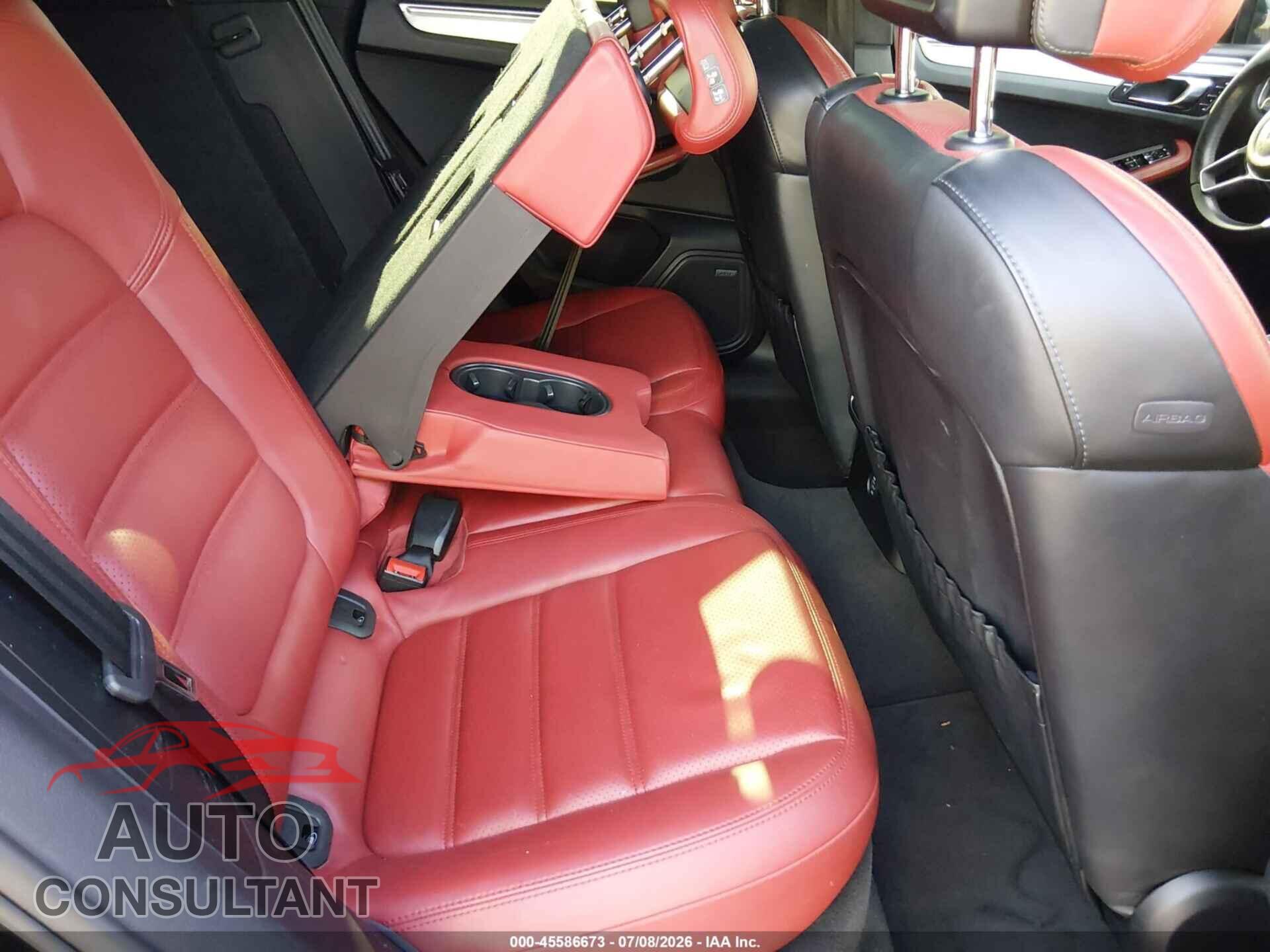 PORSCHE MACAN 2017 - WP1AF2A50HLB60932