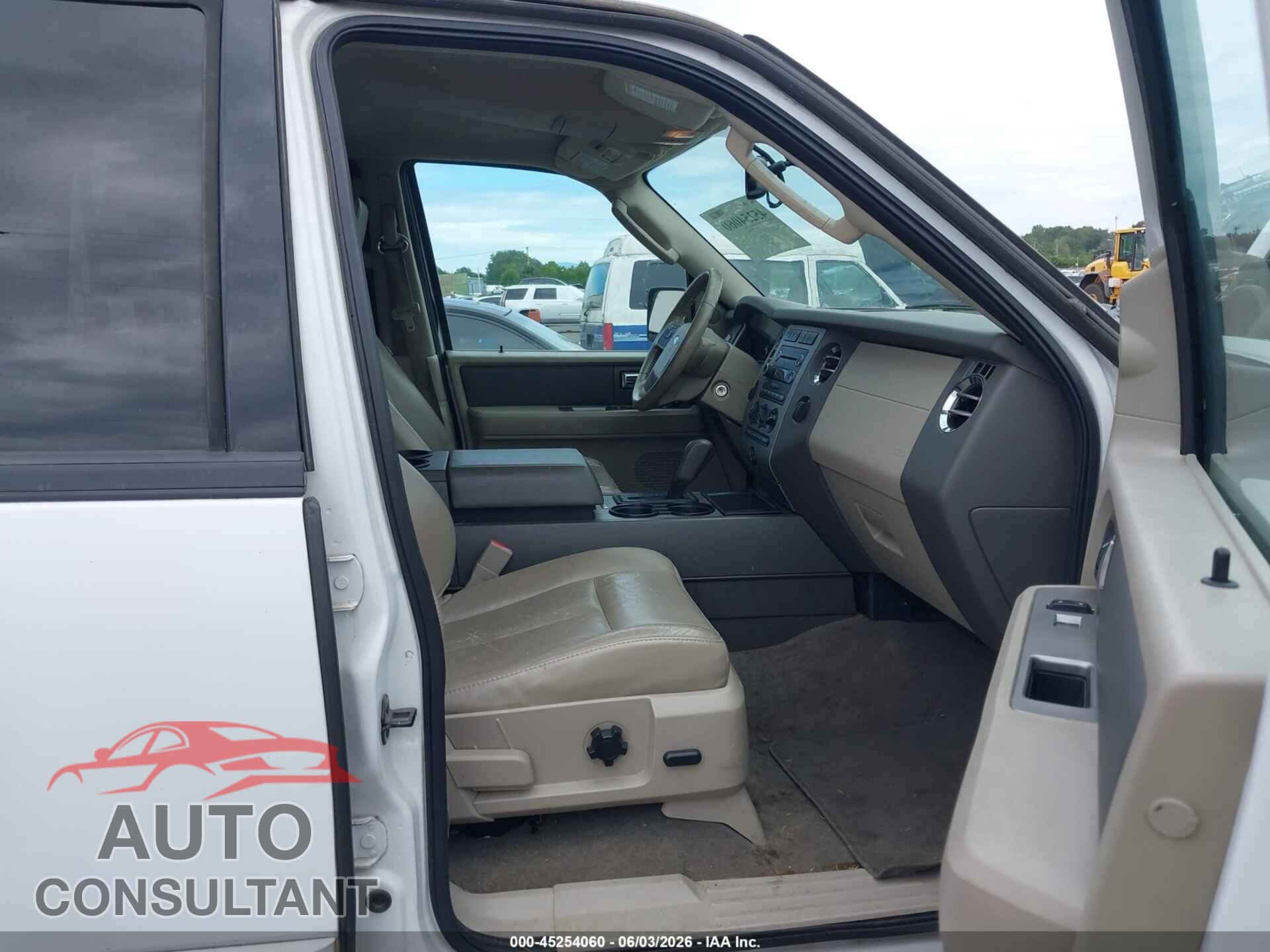 FORD EXPEDITION 2011 - 1FMJU1J56BEF55352