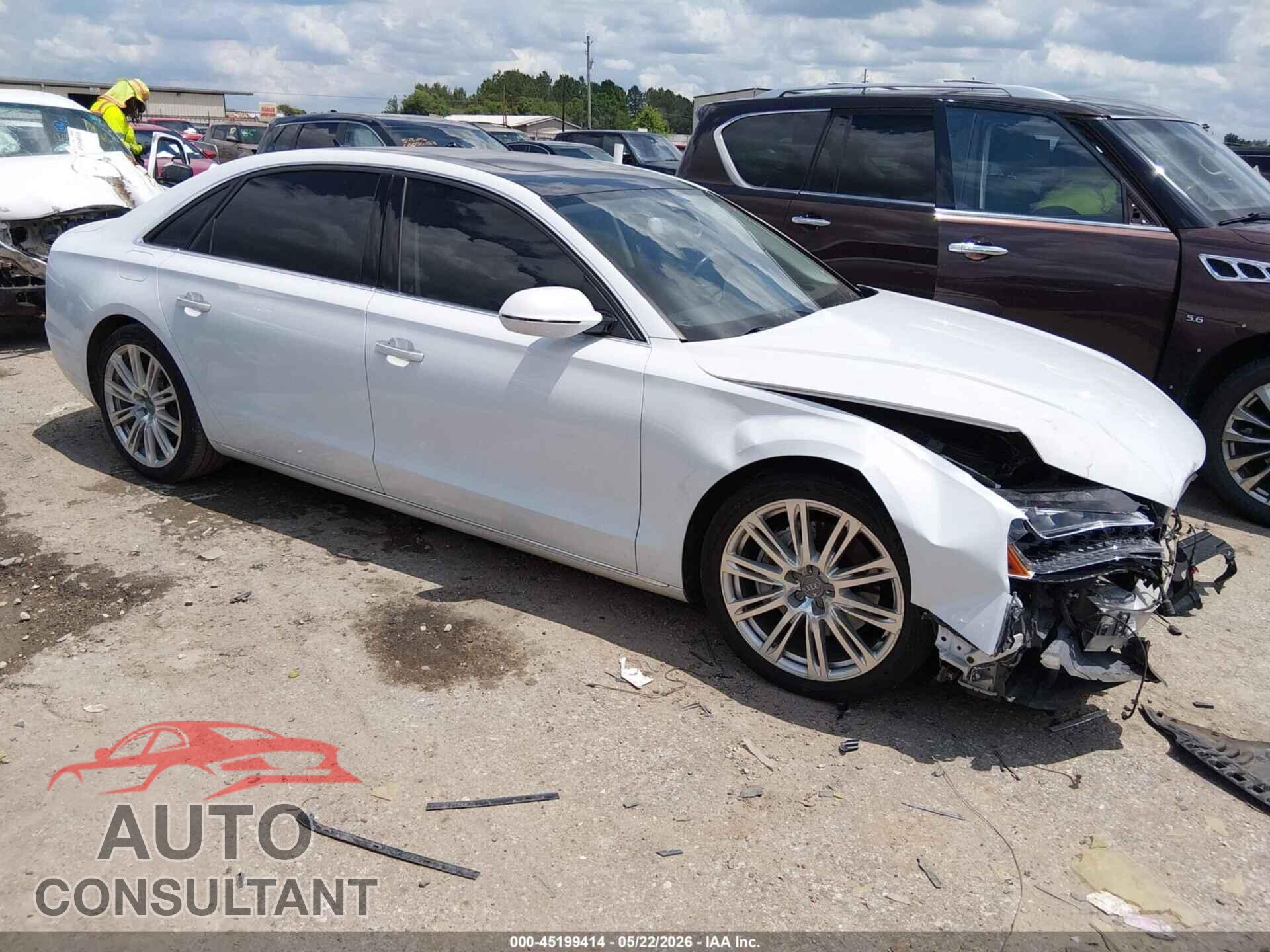 AUDI A8 L 2014 - WAURMAFD8EN001075