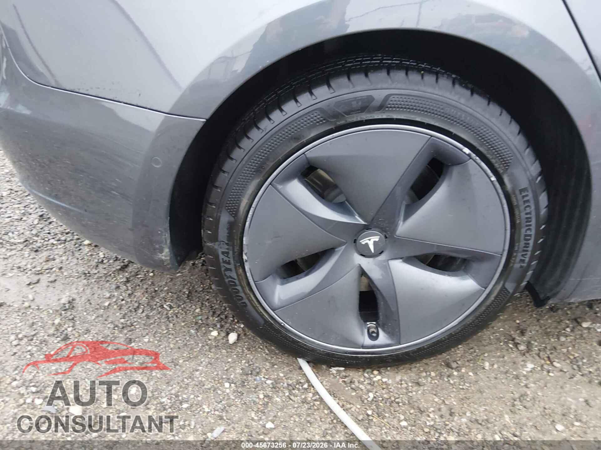 TESLA MODEL 3 2020 - 5YJ3E1EA8LF736678