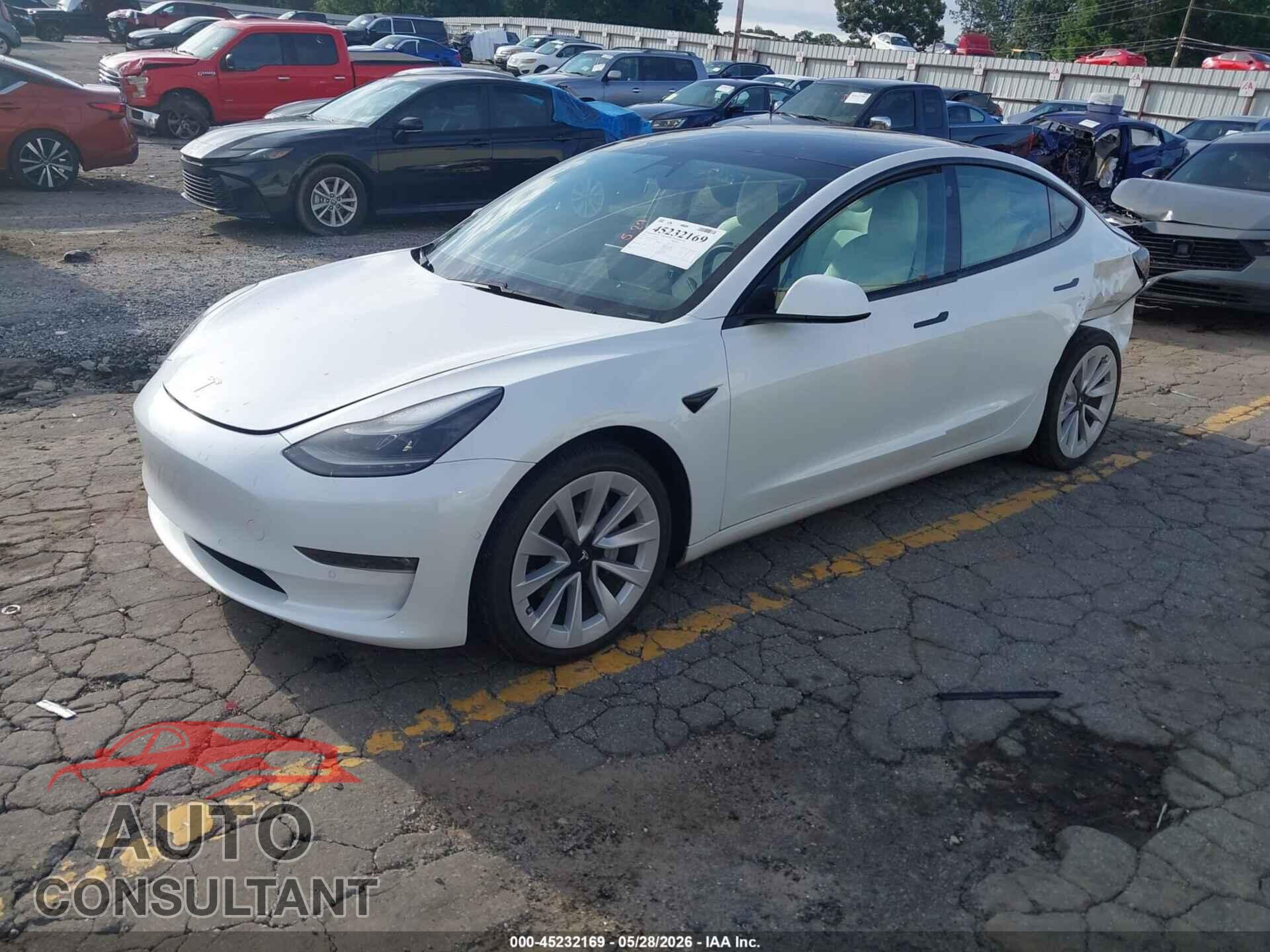 TESLA MODEL 3 2021 - 5YJ3E1EB2MF903417