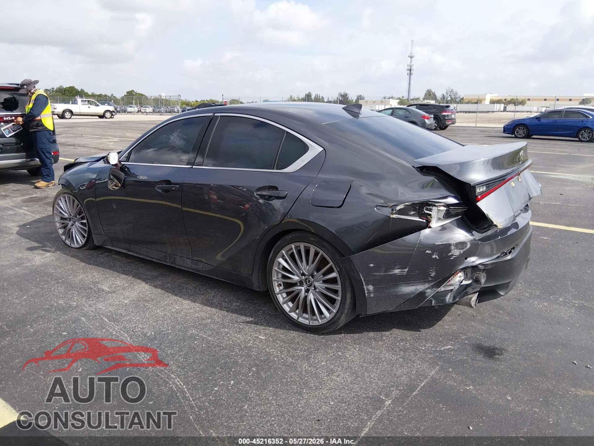 LEXUS IS 300 2023 - JTHDA1D25P5125068