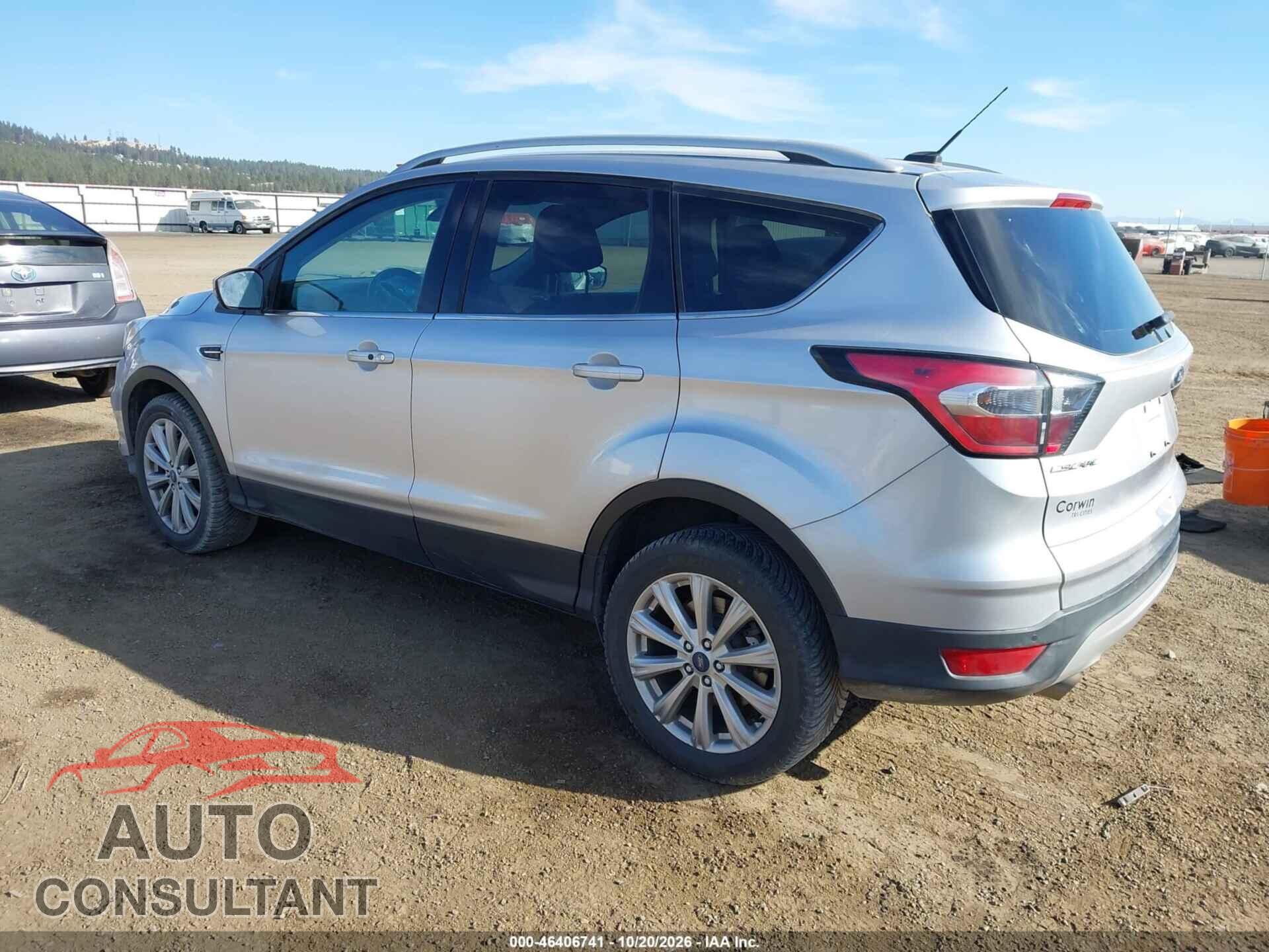 FORD ESCAPE 2017 - 1FMCU9J98HUC35961