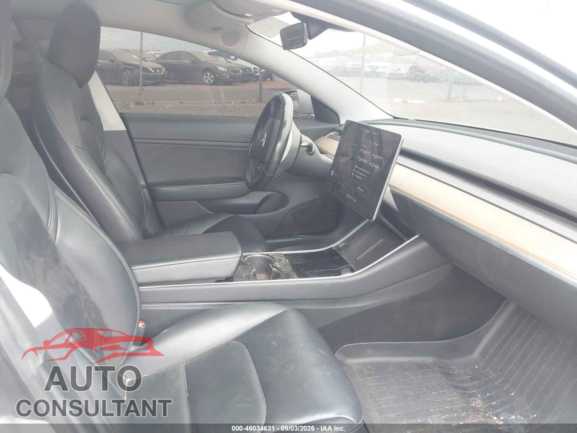 TESLA MODEL 3 2018 - 5YJ3E1EA5JF060705