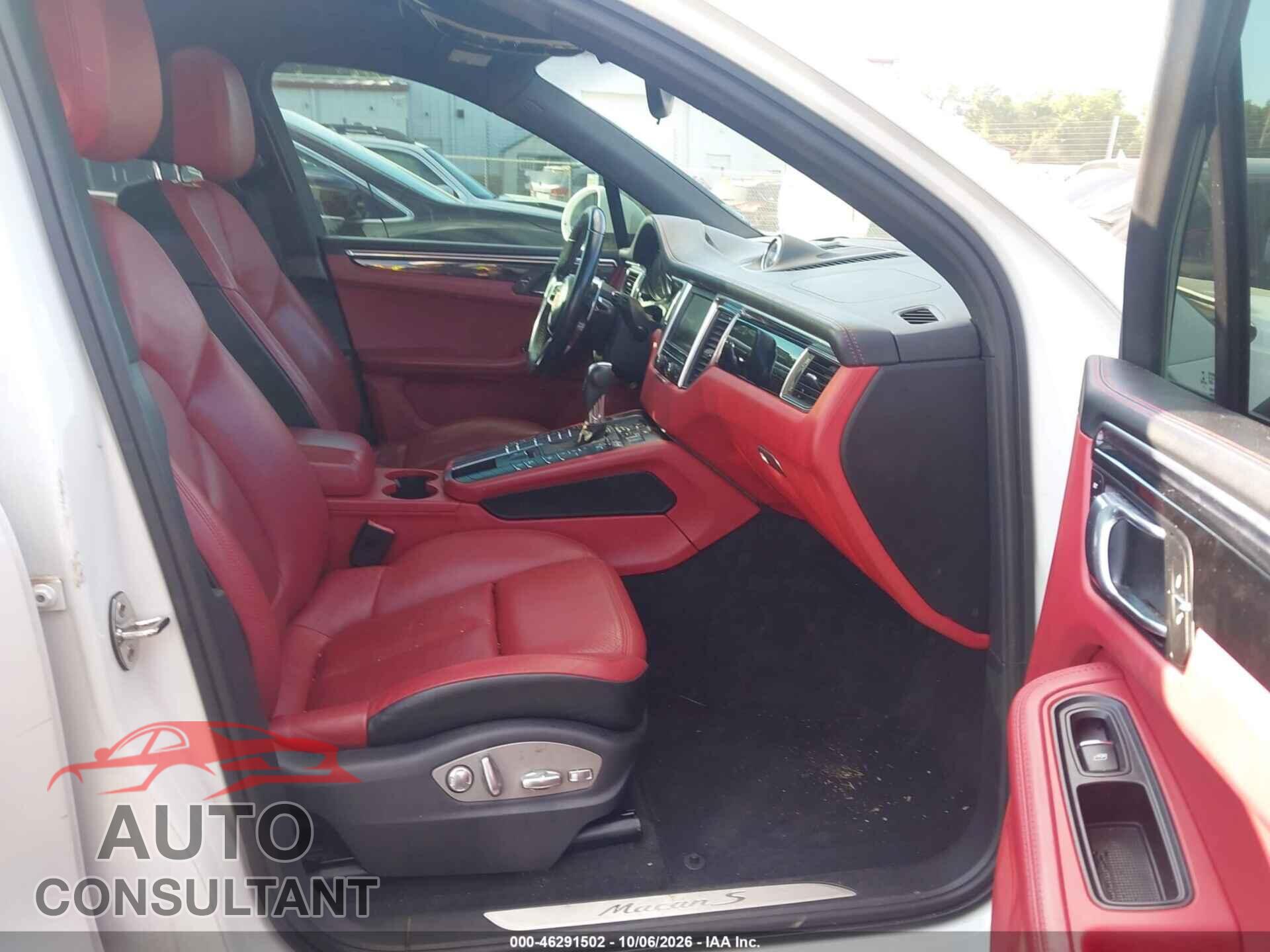 PORSCHE MACAN 2015 - WP1AB2A55FLB56805