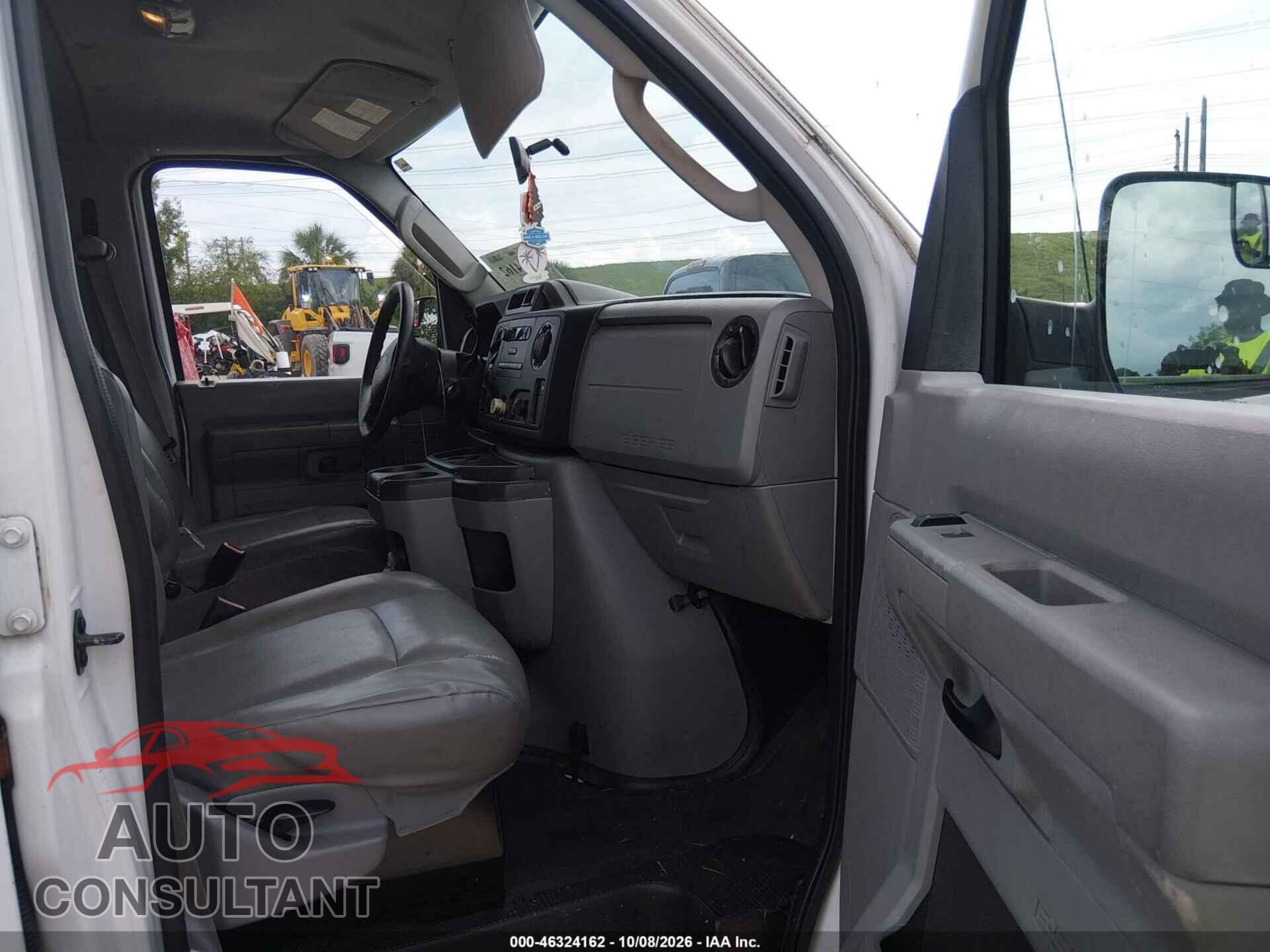 FORD E-350 SUPER DUTY 2013 - 1FBSS3BL4DDA74567