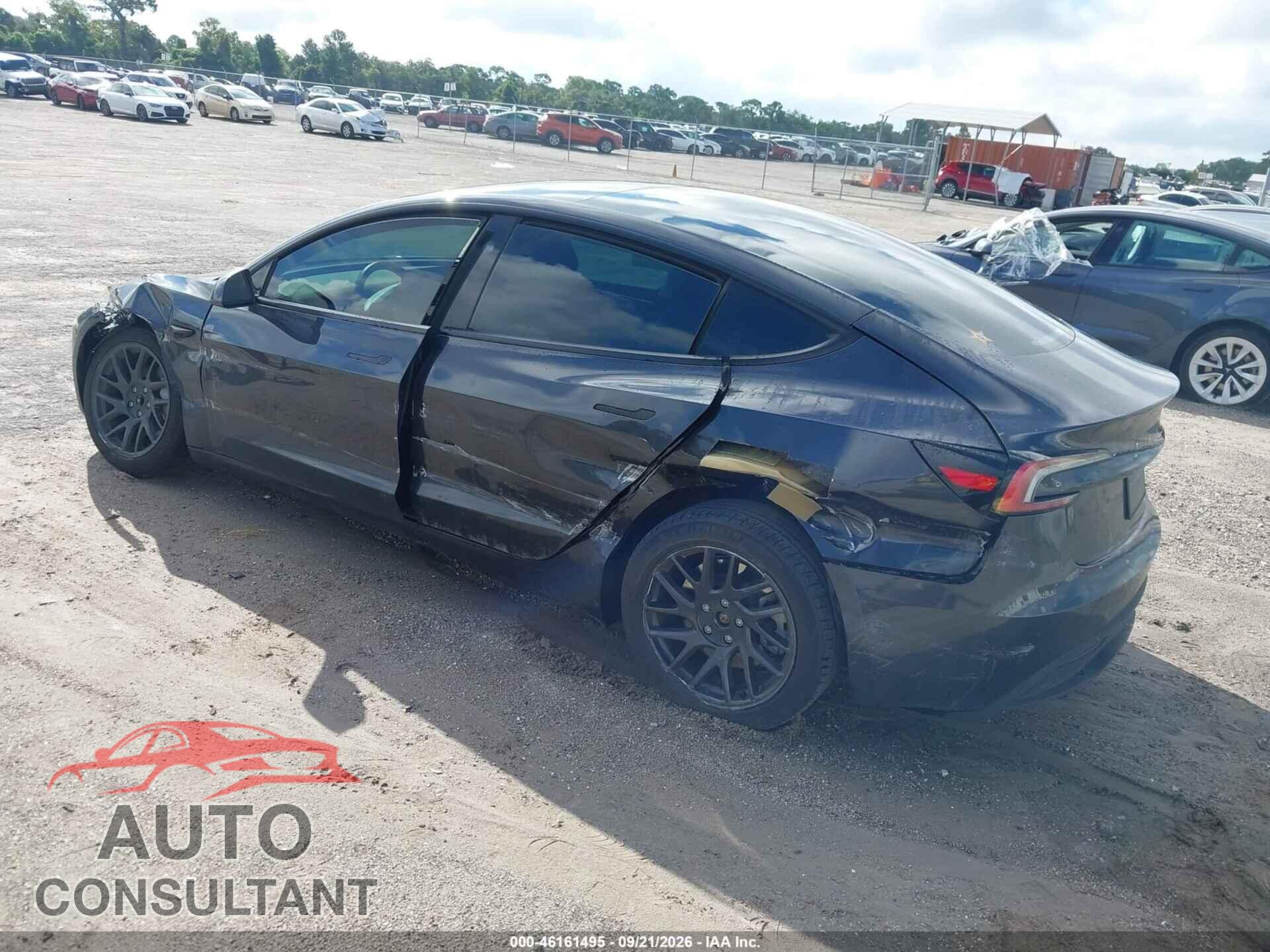 TESLA MODEL 3 2024 - 5YJ3E1EA7RF833685