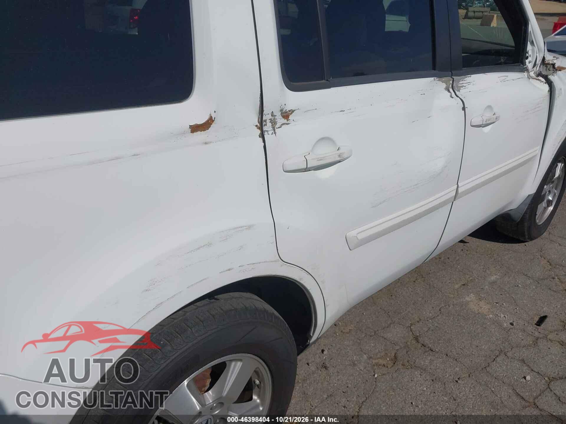 HONDA PILOT 2011 - 5FNYF3H66BB032595