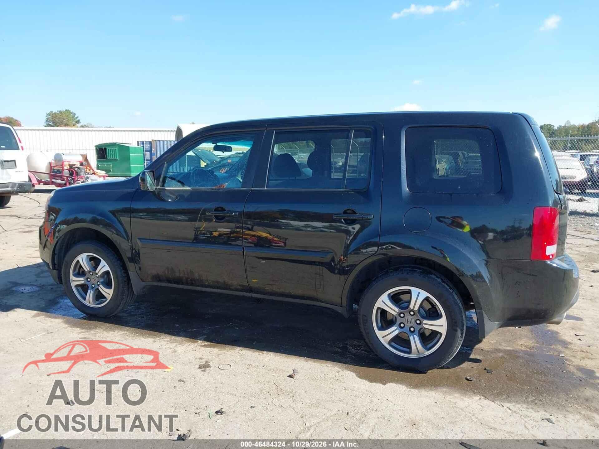 HONDA PILOT 2015 - 5FNYF3H38FB031606