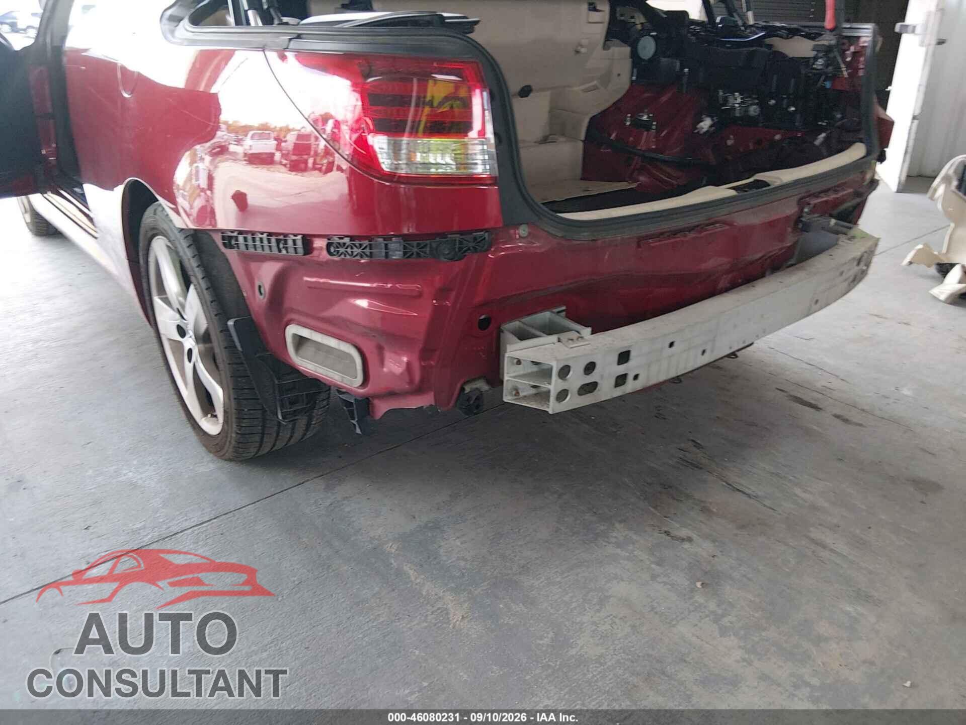 LEXUS IS 250C 2011 - JTHFF2C2XB2517846