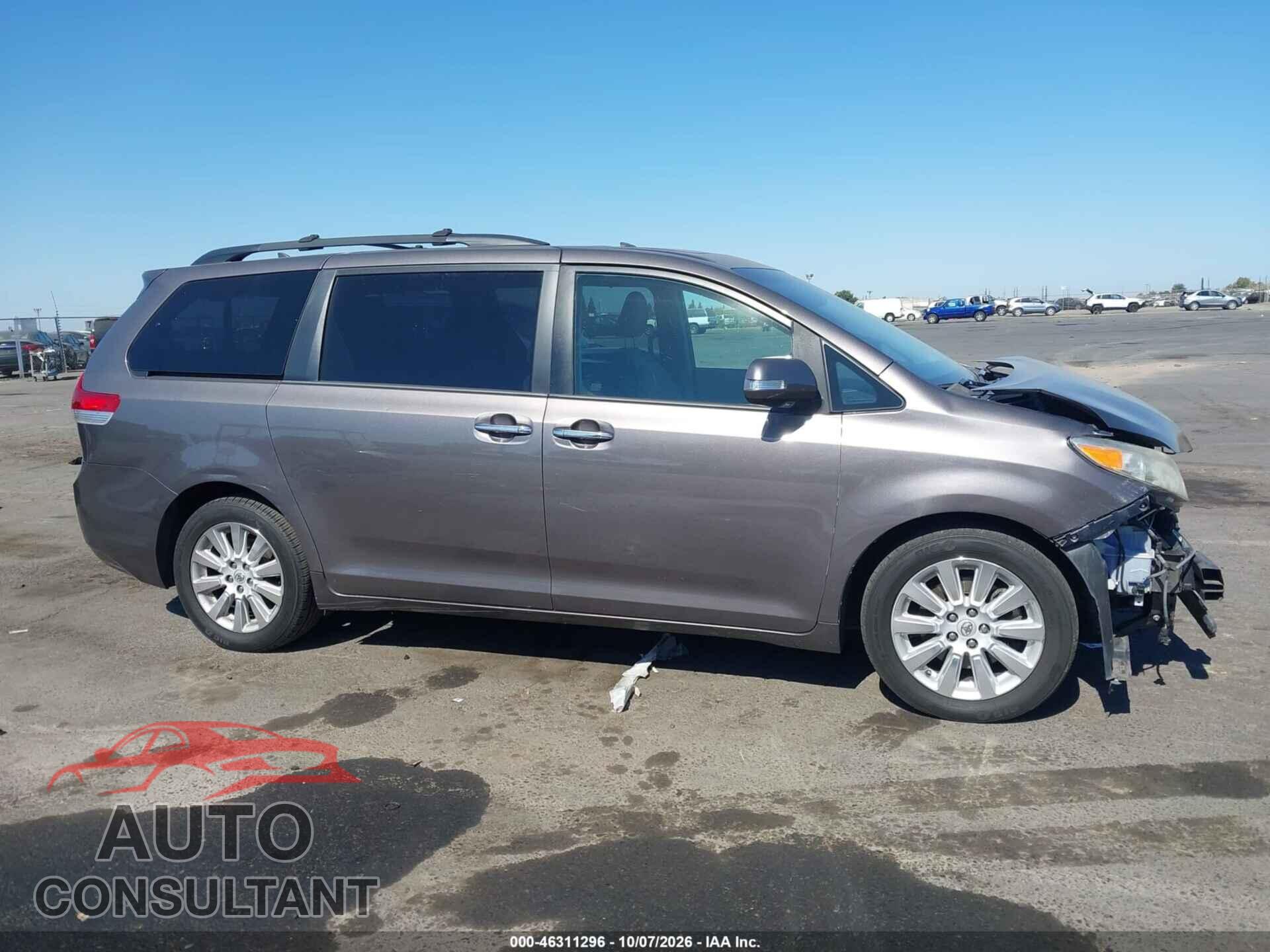 TOYOTA SIENNA 2013 - 5TDDK3DC8DS059978
