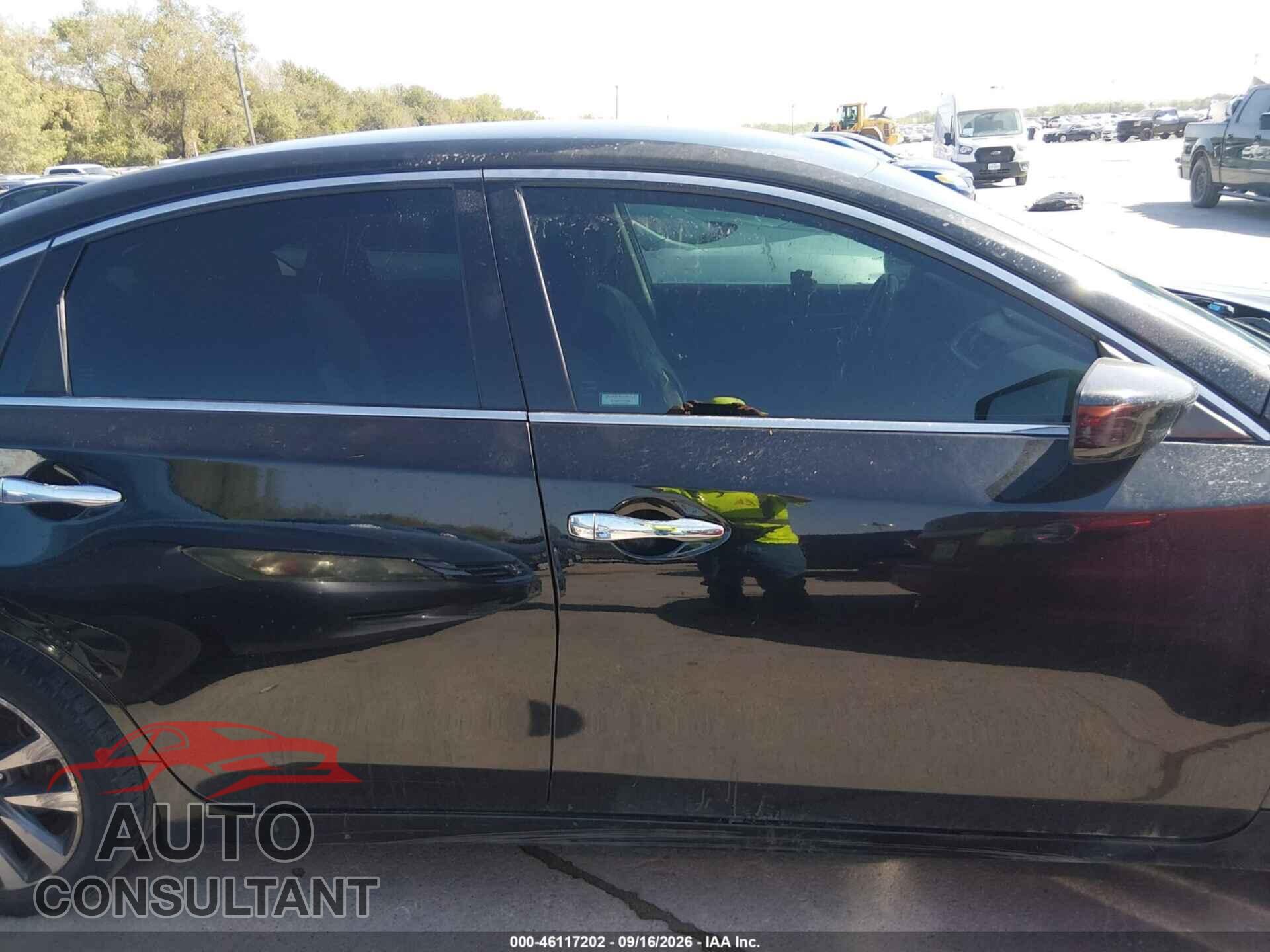 NISSAN ALTIMA 2017 - 1N4AL3AP6HC242526