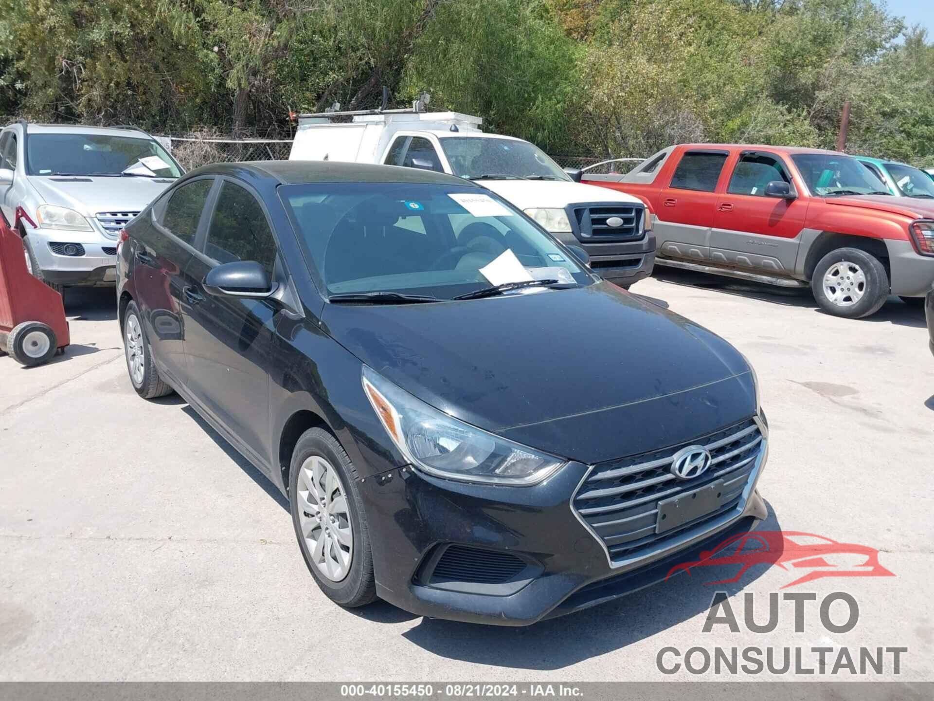 HYUNDAI ACCENT 2018 - 3KPC24A33JE010618