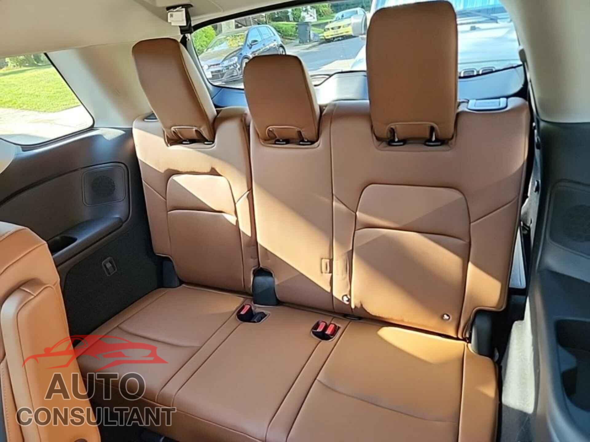 NISSAN PATHFINDER 2023 - 5N1DR3DK1PC240649