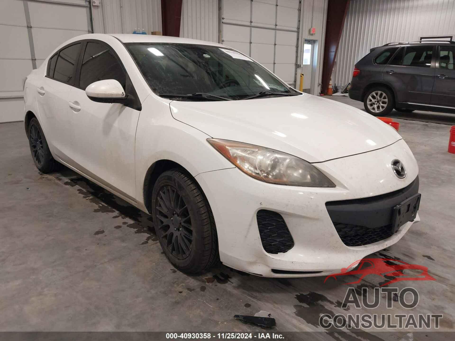 MAZDA MAZDA3 2012 - JM1BL1UF6C1524417