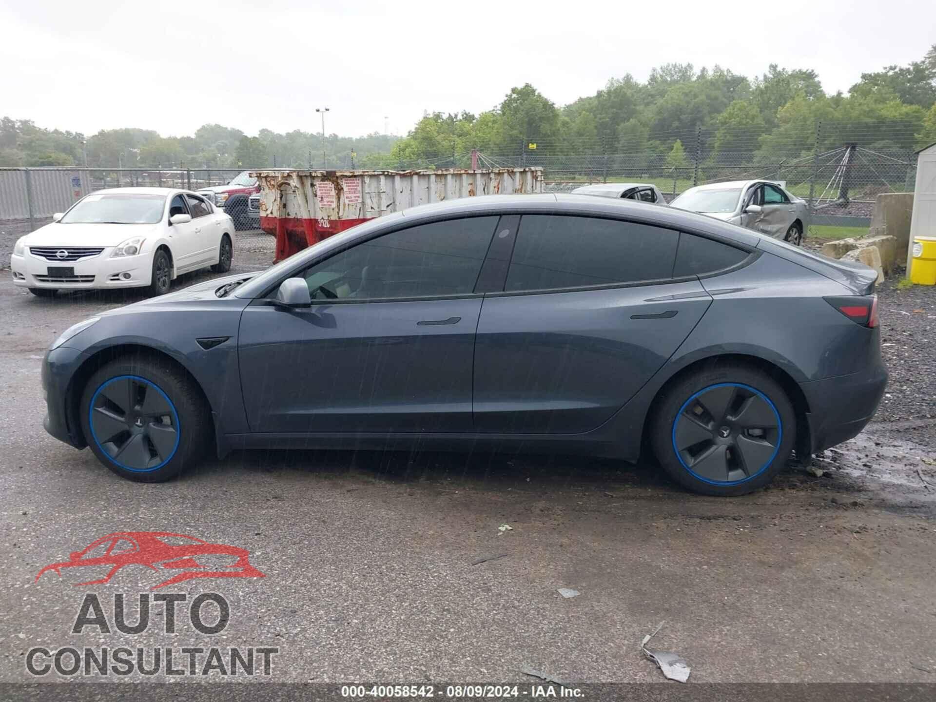 TESLA MODEL 3 2023 - 5YJ3E1EA4PF672337