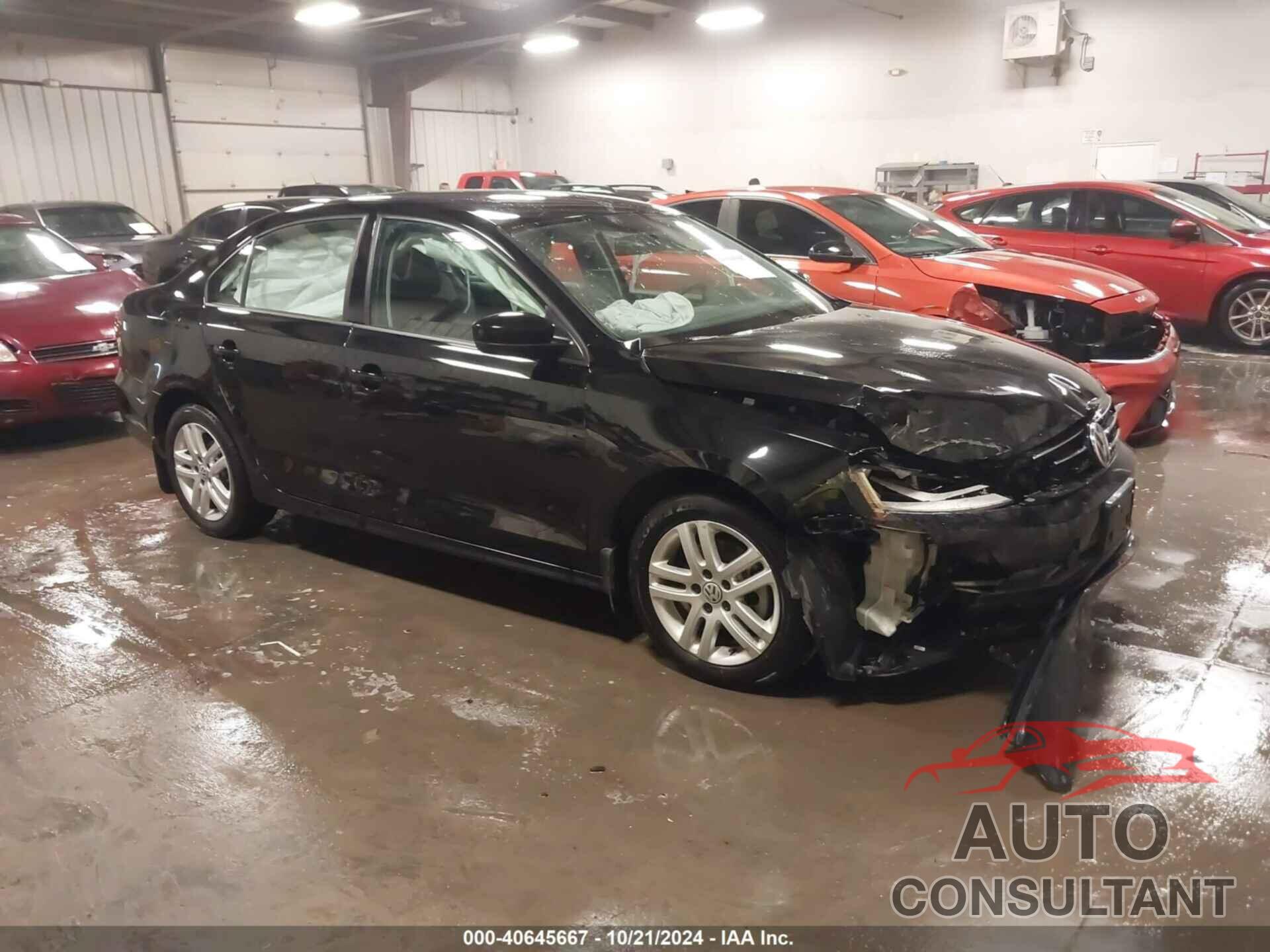 VOLKSWAGEN JETTA 2018 - 3VW2B7AJXJM247931