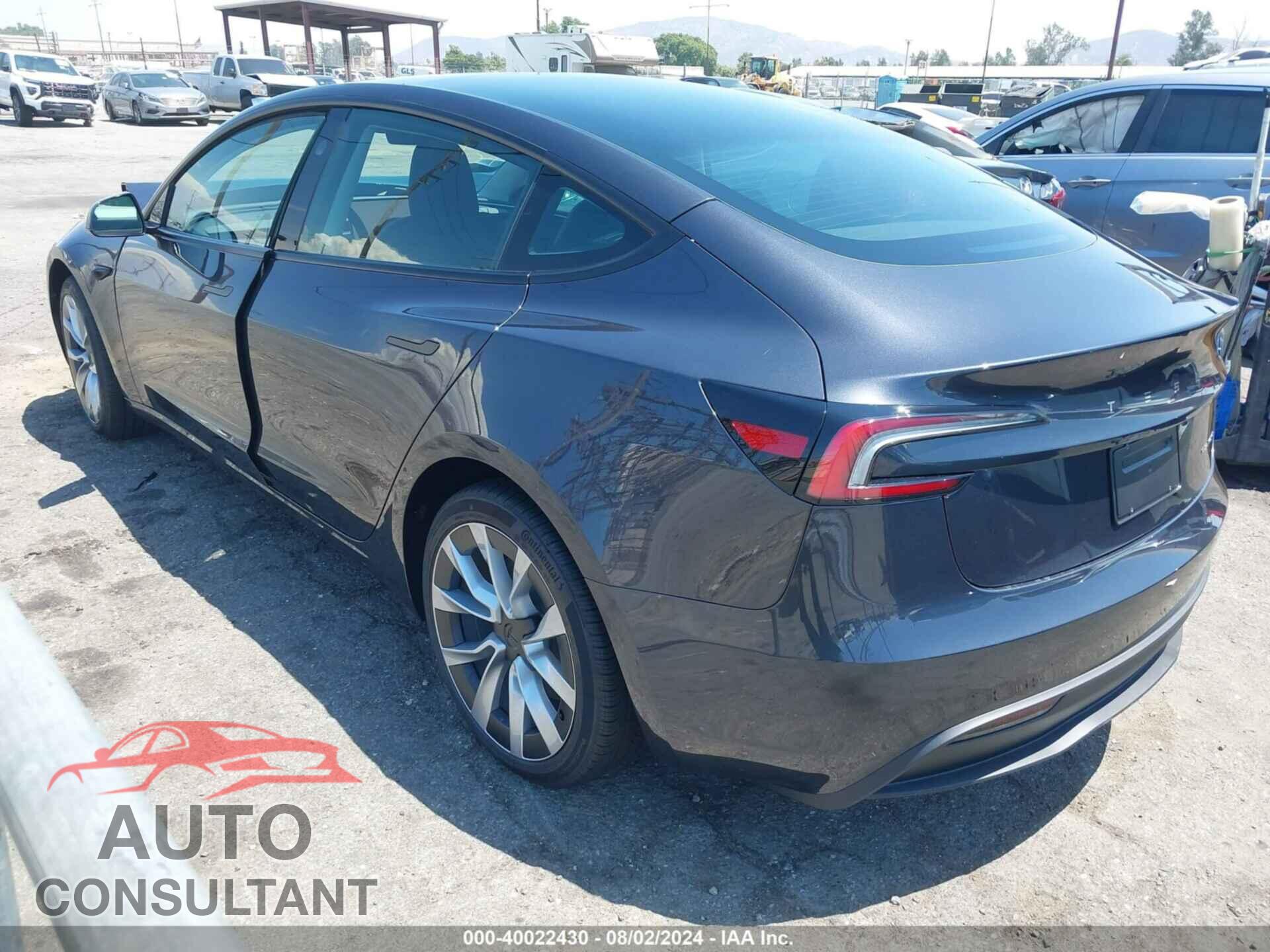 TESLA MODEL 3 2024 - 5YJ3E1EB9RF768752