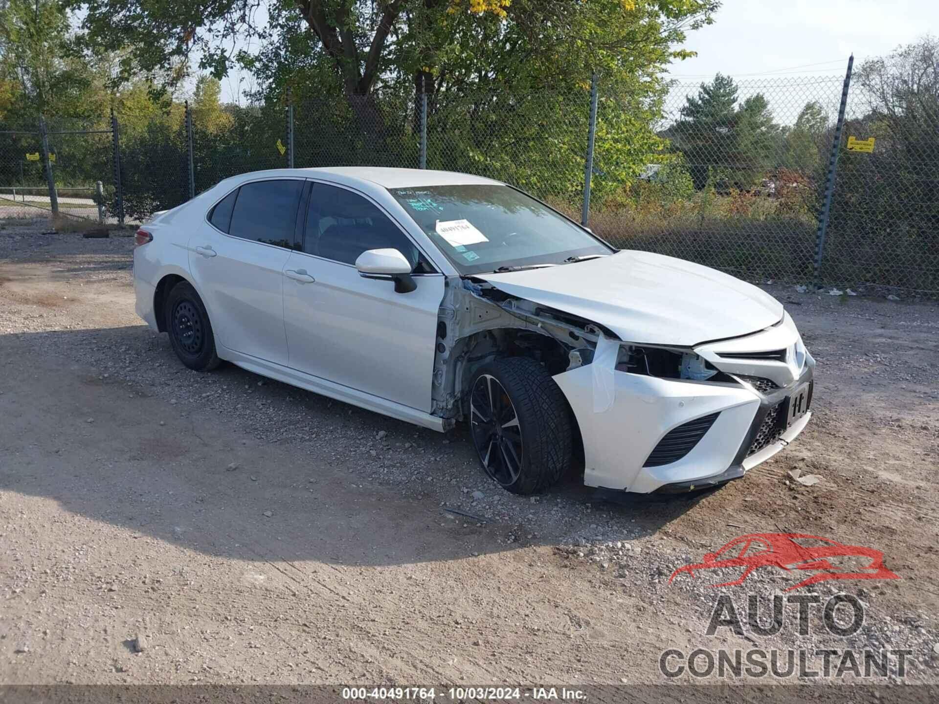 TOYOTA CAMRY 2018 - 4T1B61HK4JU008403