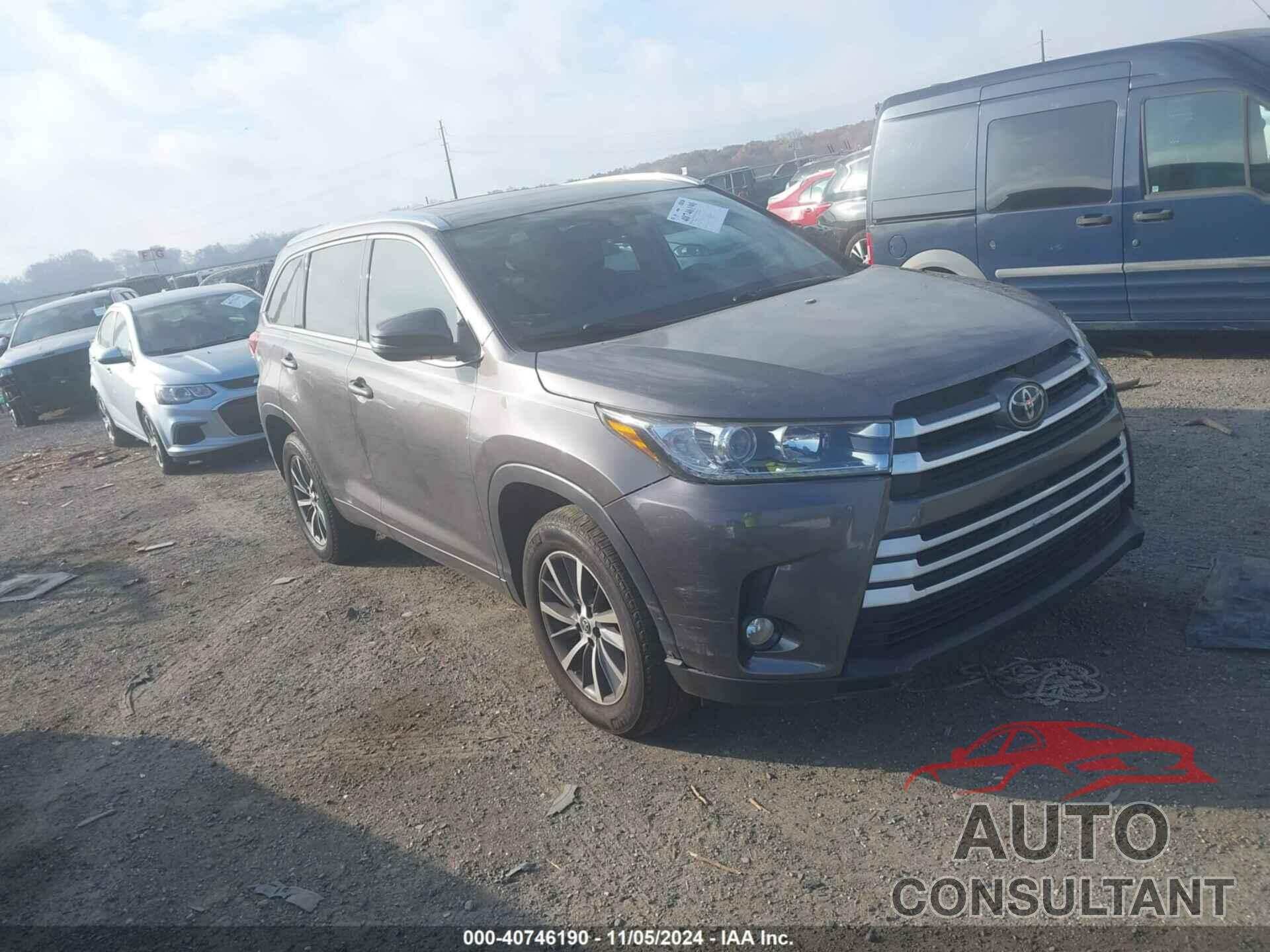 TOYOTA HIGHLANDER 2018 - 5TDKZRFH1JS559653