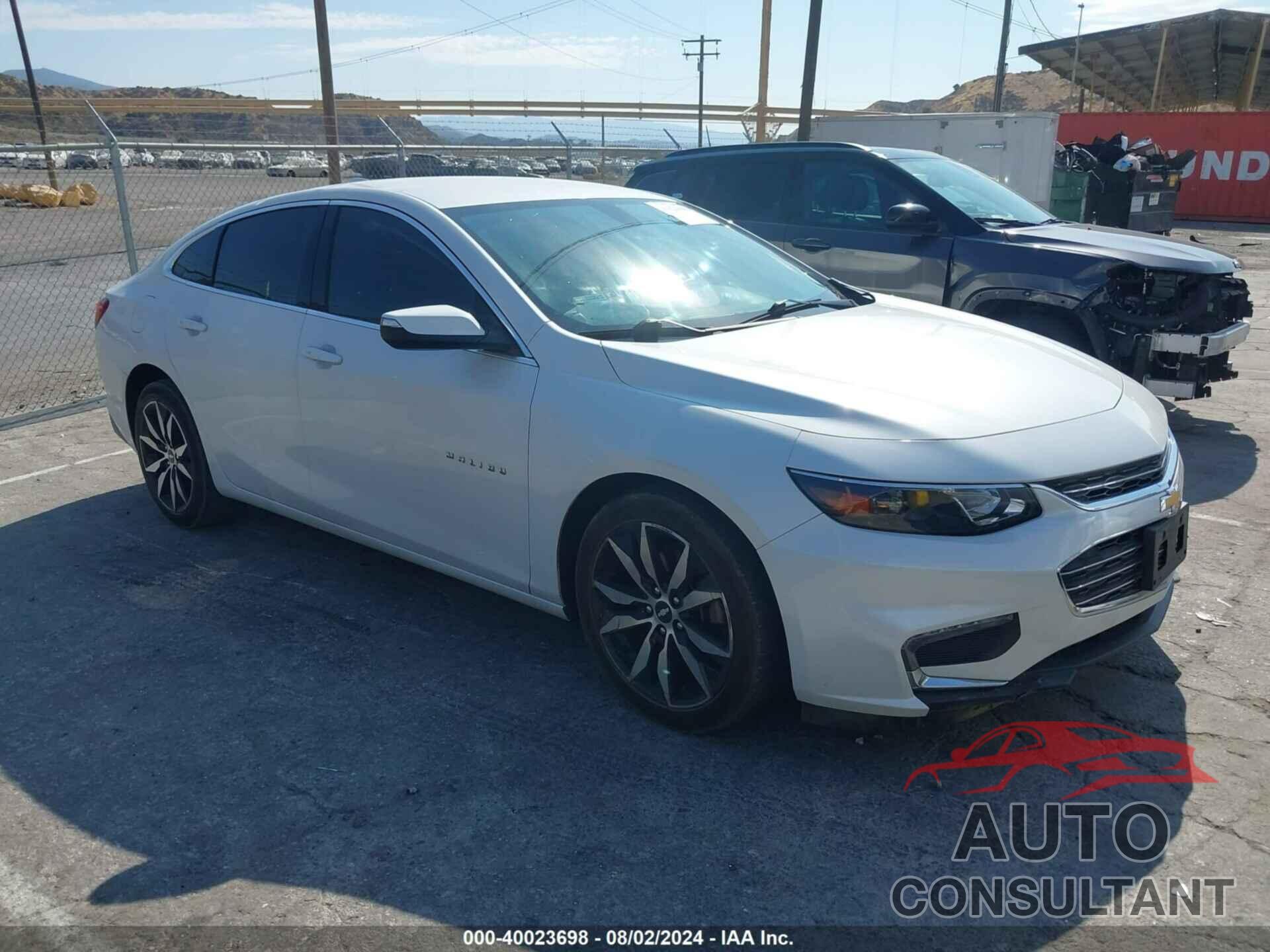 CHEVROLET MALIBU 2018 - 1G1ZD5ST3JF283811