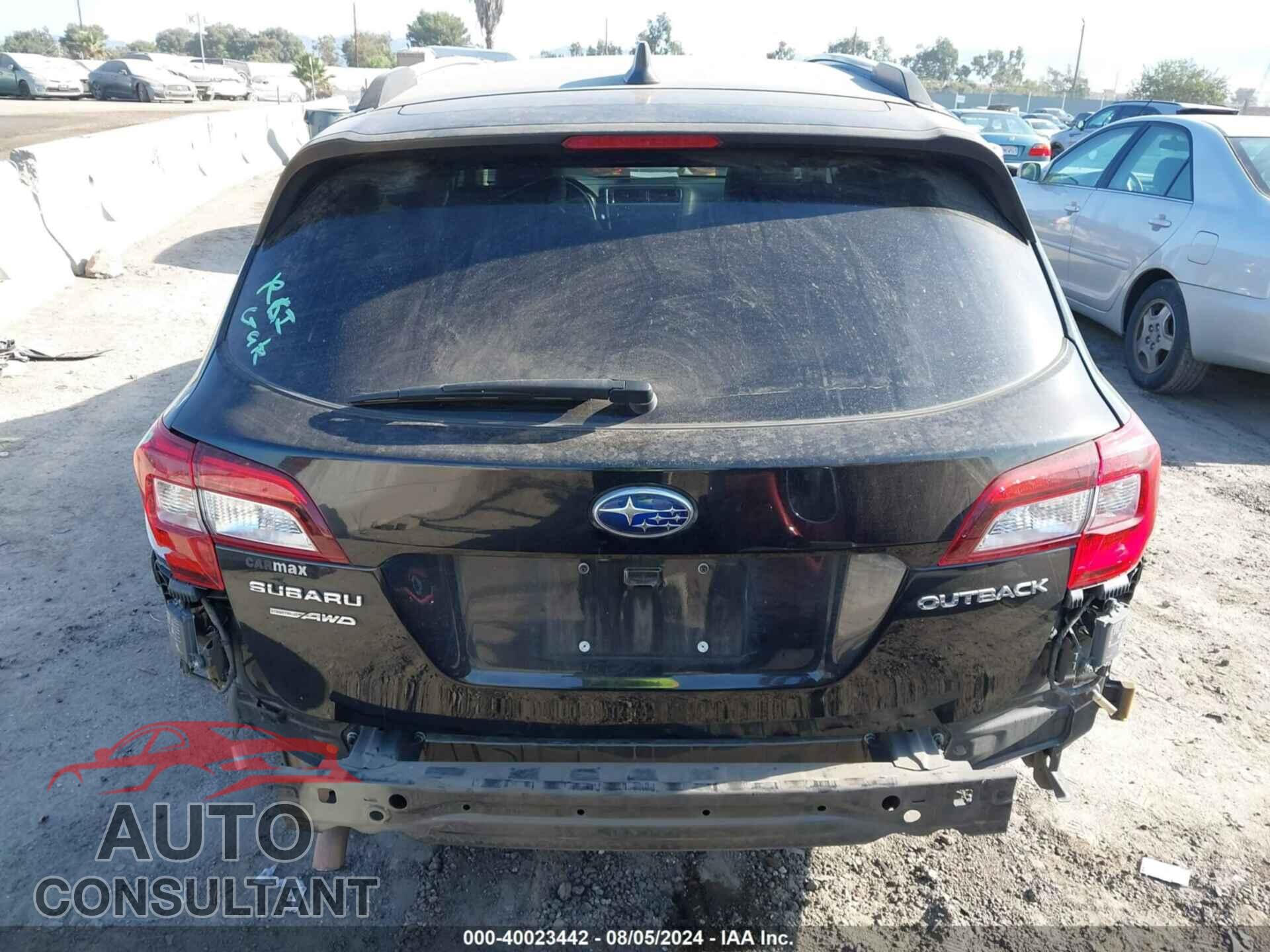 SUBARU OUTBACK 2018 - 4S4BSATC8J3324436